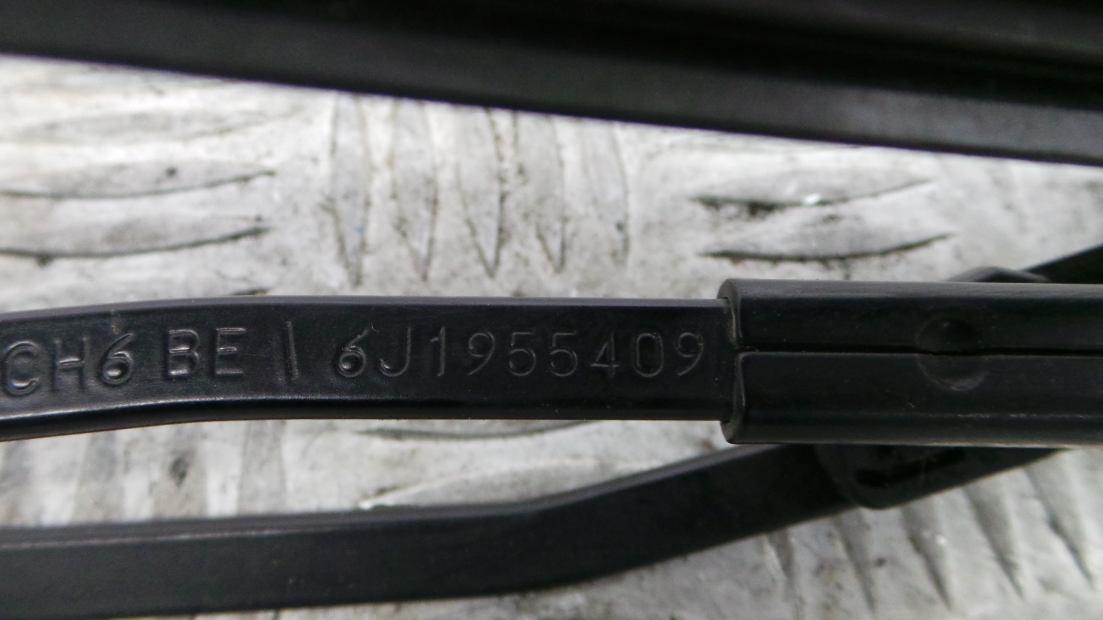 Braço Do Limpa-vidros 6J1955409 - SEAT IBIZA IV (6J5, 6P1), IBIZA Mk IV (6J5, 6P1)-36385380