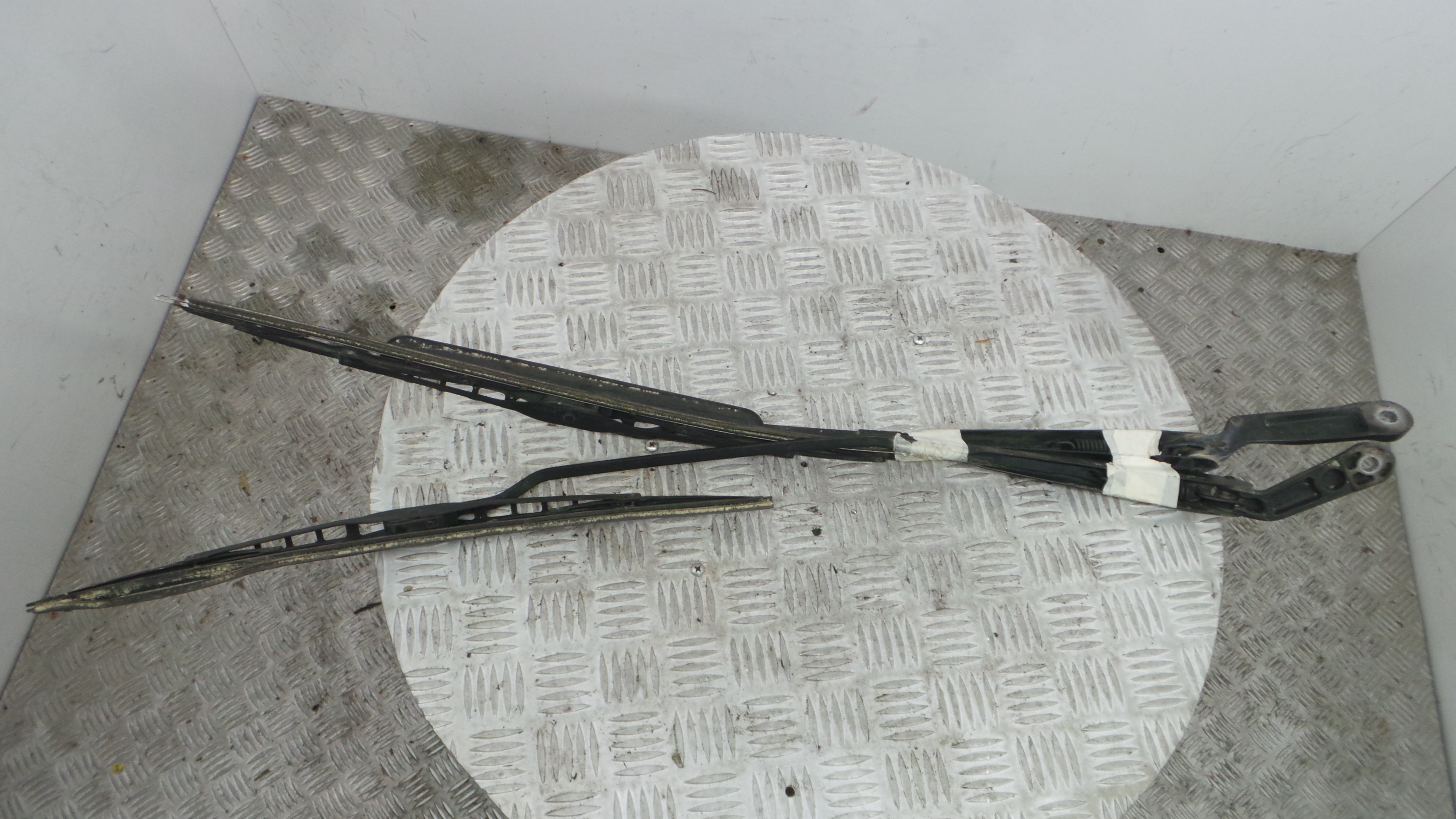 Braço Do Limpa-vidros 1J1955410A - AUDI A3 (8L1)-36385392