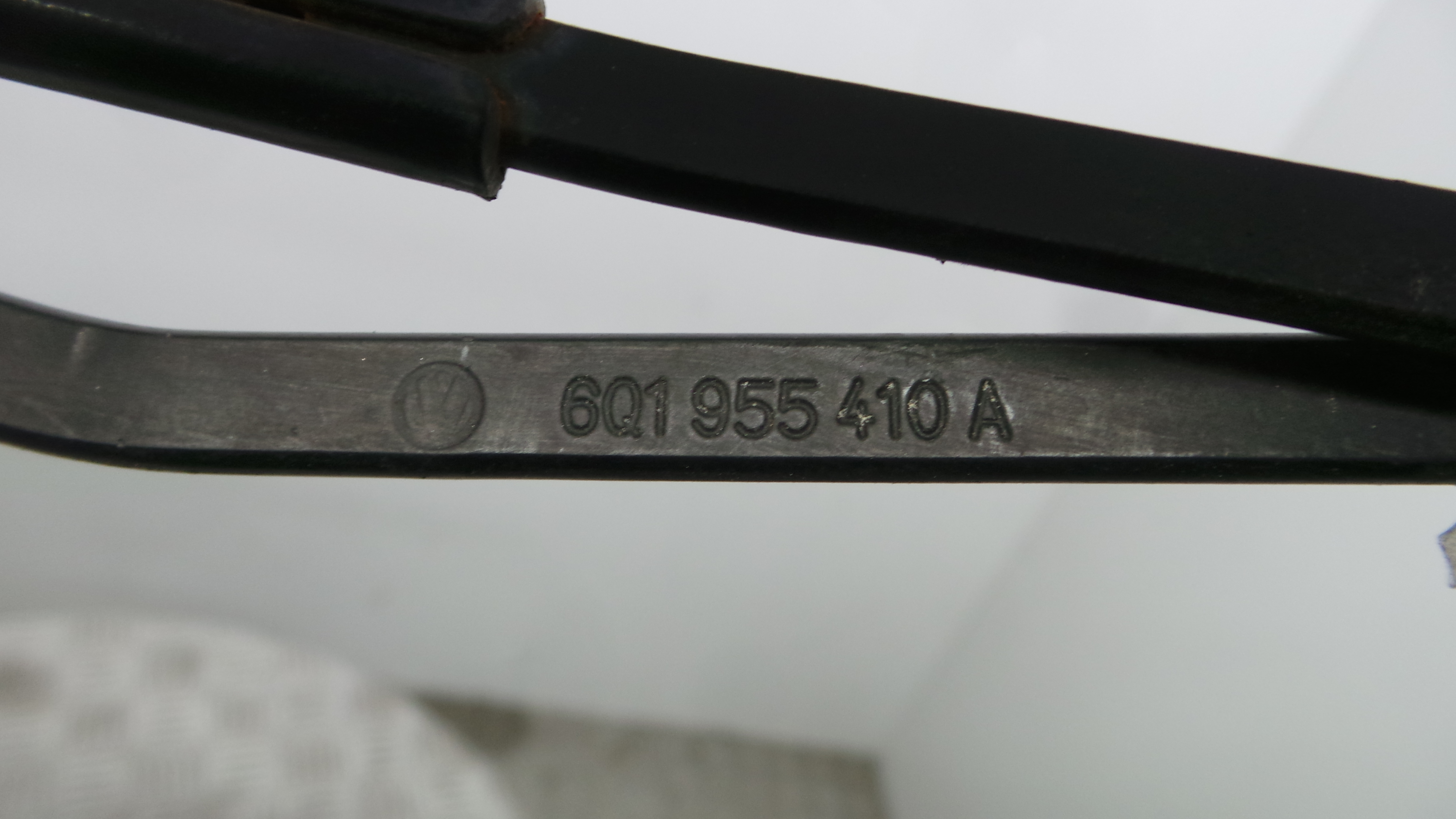 Braço Do Limpa-vidros 6Q1955410A - VW POLO (9N_, 9A_)-36385400