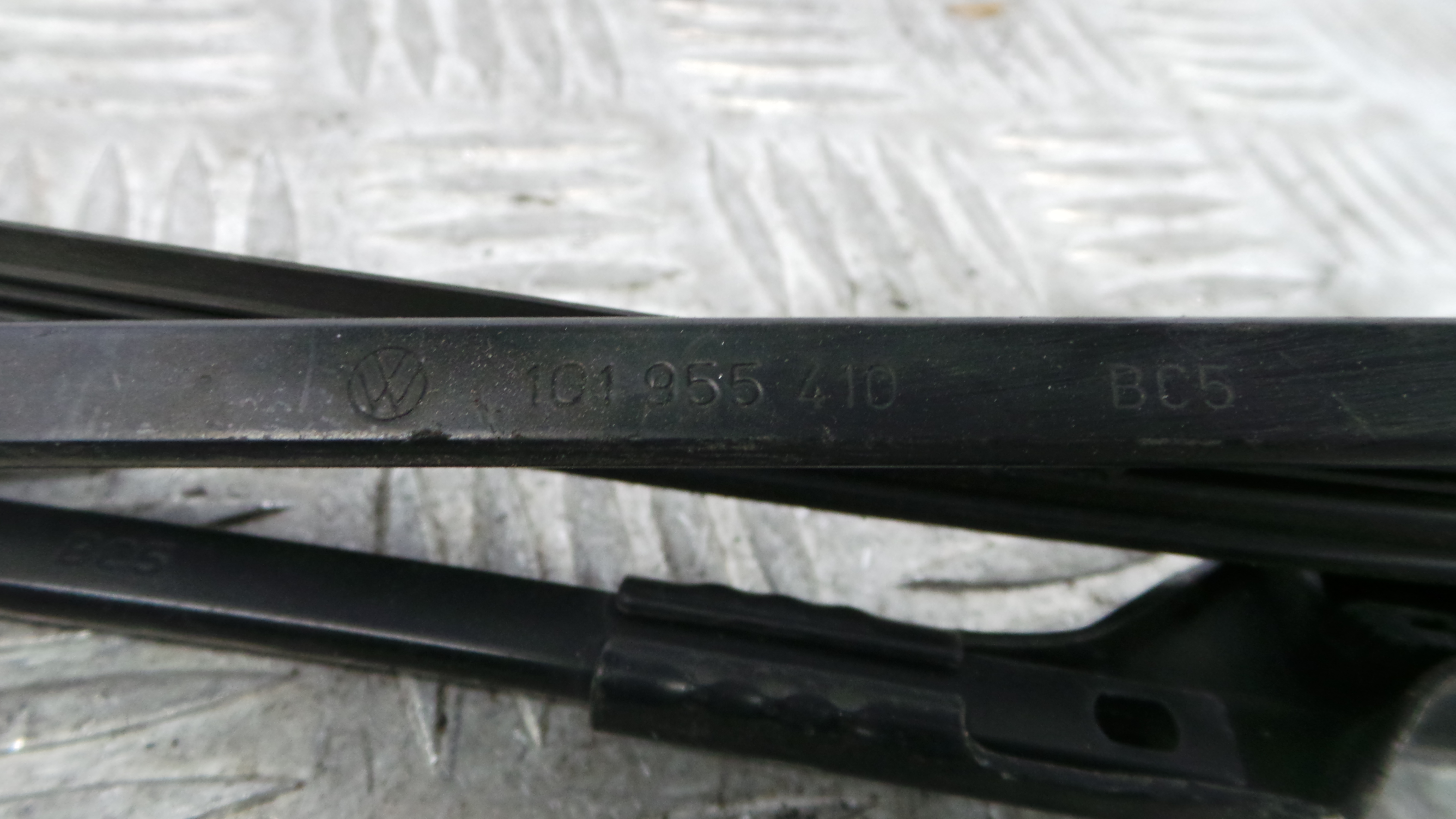 Braço Do Limpa-vidros 1Q1955410 - VW GOLF V (1K1)-36385403