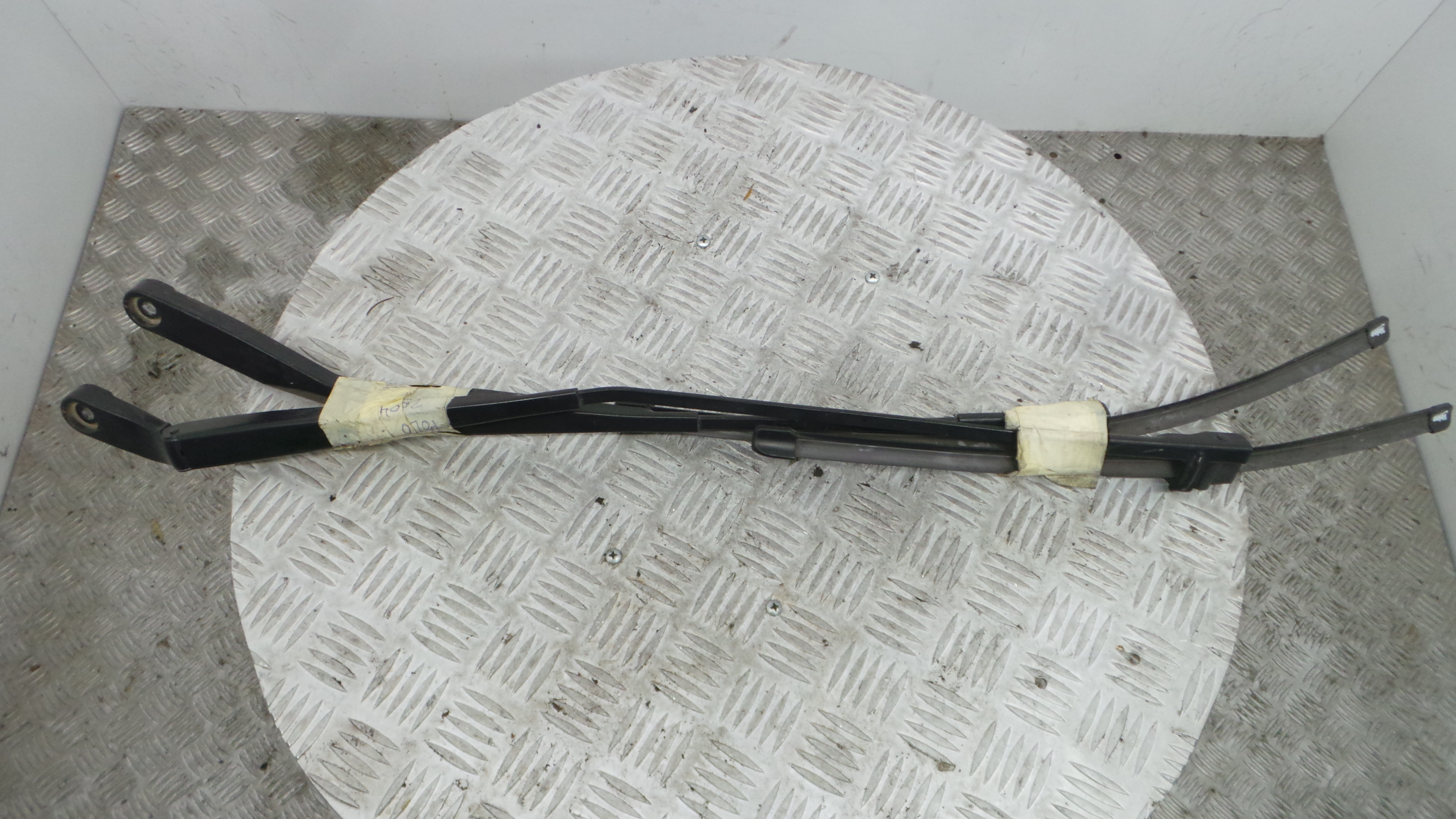 Braço Do Limpa-vidros 6Q1955409B - VW POLO (9N_, 9A_)-36385419