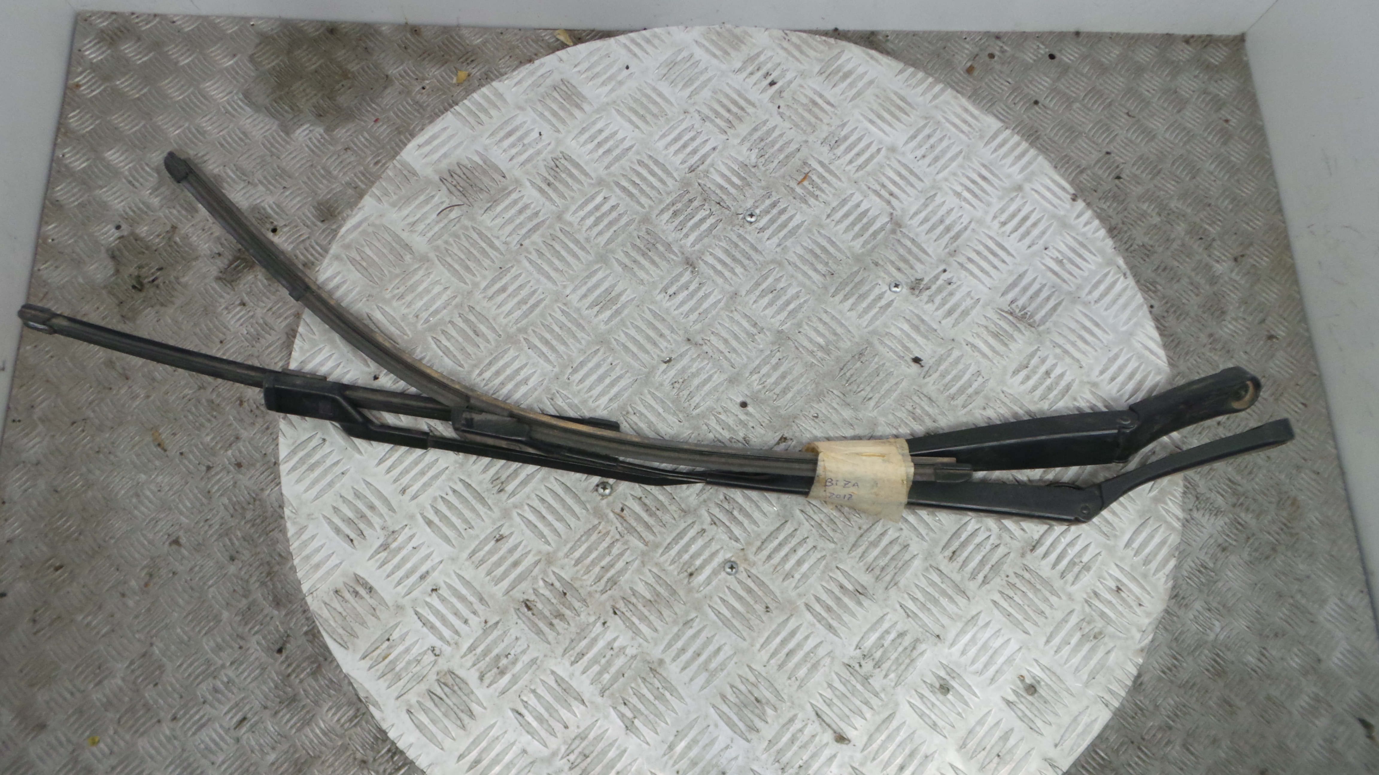 Braço Do Limpa-vidros 6J1955410 - SEAT IBIZA IV (6J5, 6P1), IBIZA Mk IV (6J5, 6P1)-36385490