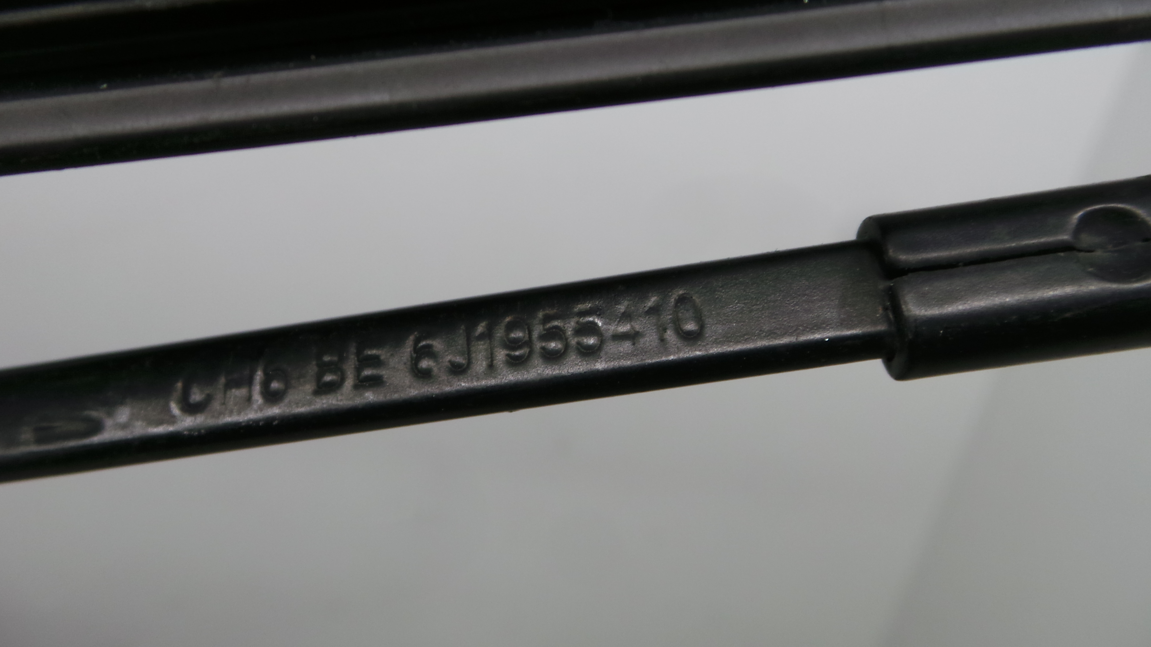 Braço Do Limpa-vidros 6J1955409 - SEAT IBIZA IV (6J5, 6P1), IBIZA Mk IV (6J5, 6P1)-36385502