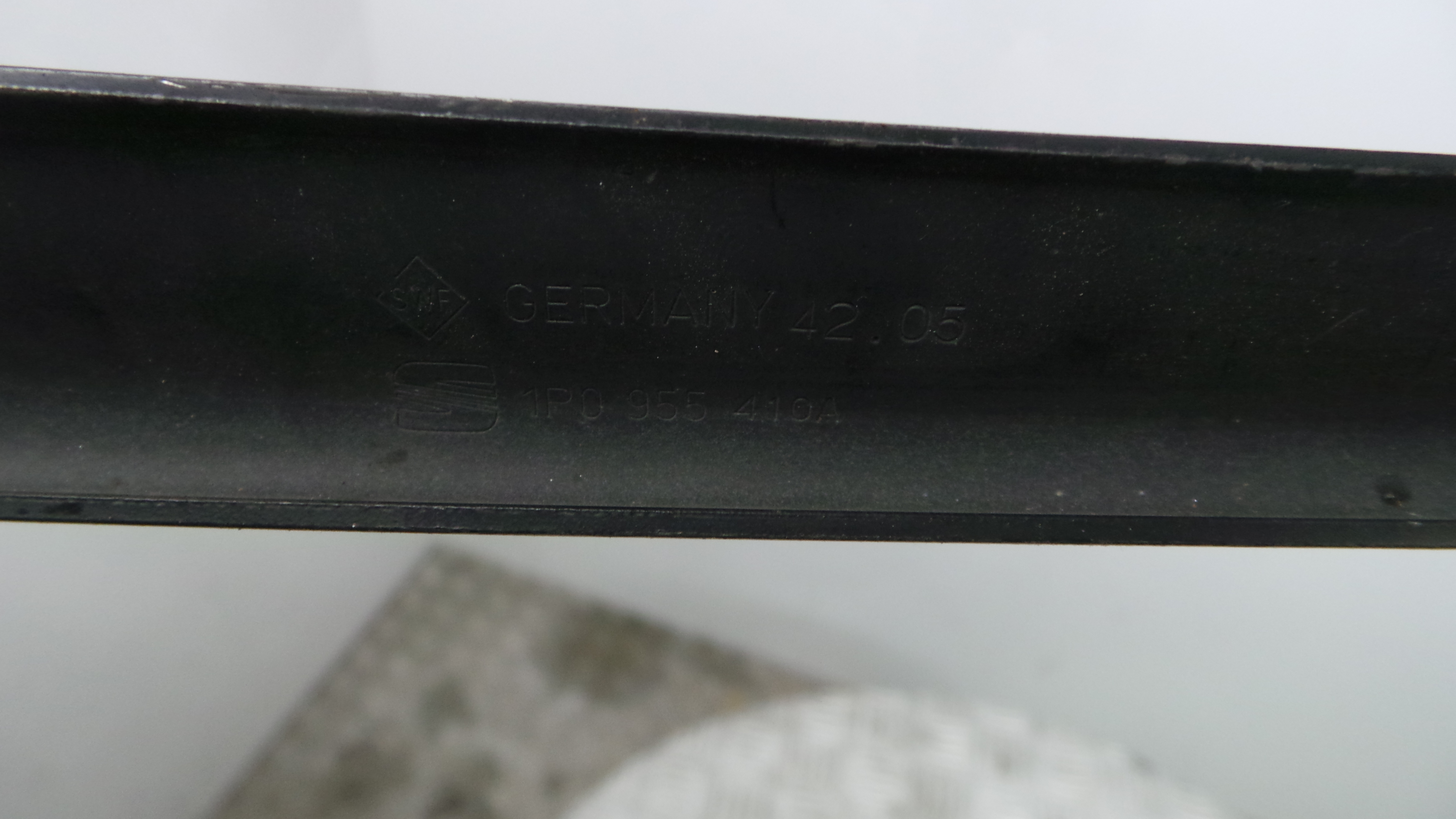 Braço Do Limpa-vidros 1P0955410A - SEAT LEON (1P1)-36385541