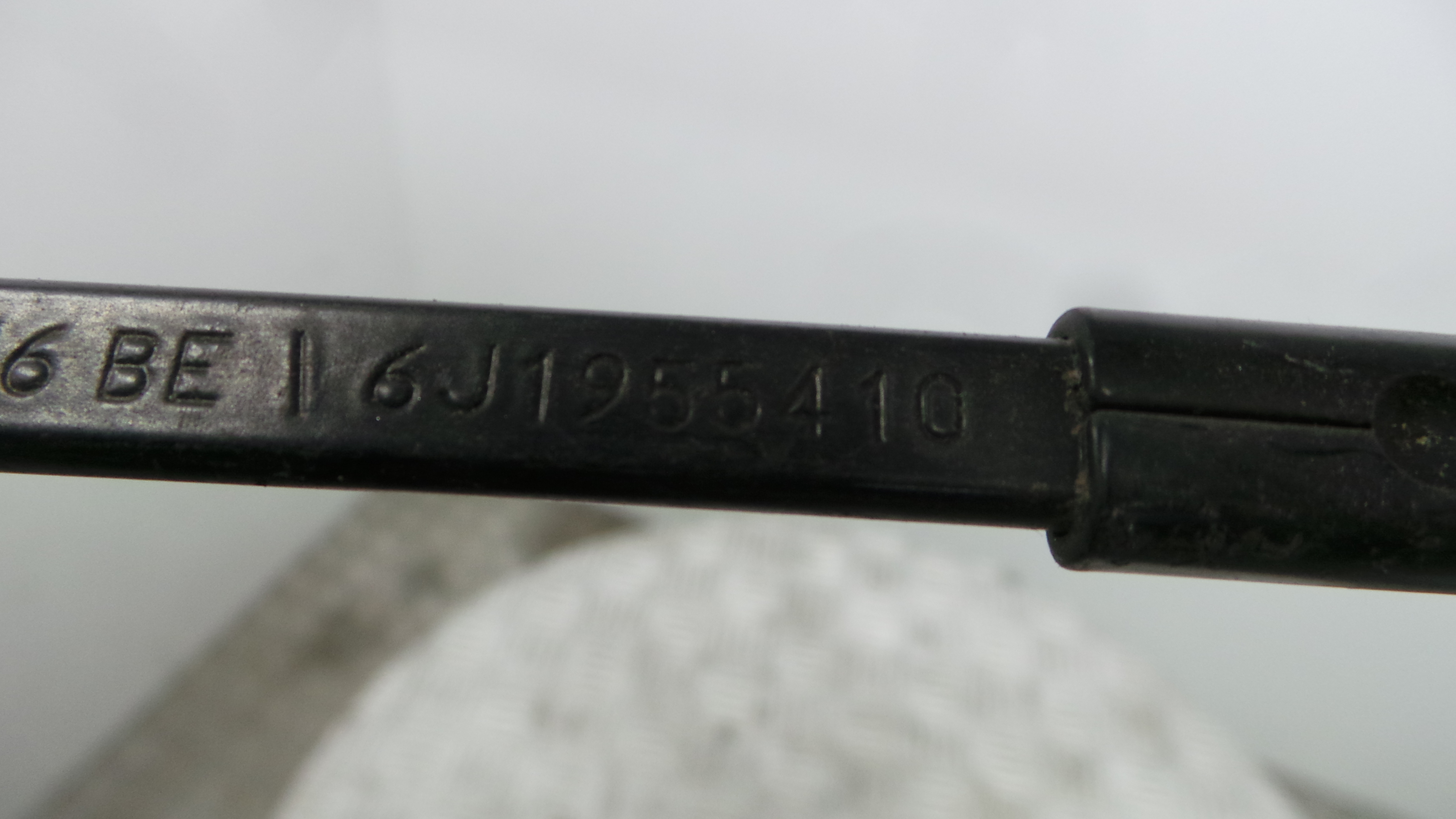 Braço Do Limpa-vidros 6J1955410 - SEAT IBIZA IV (6J5, 6P1), IBIZA Mk IV (6J5, 6P1)-36385544