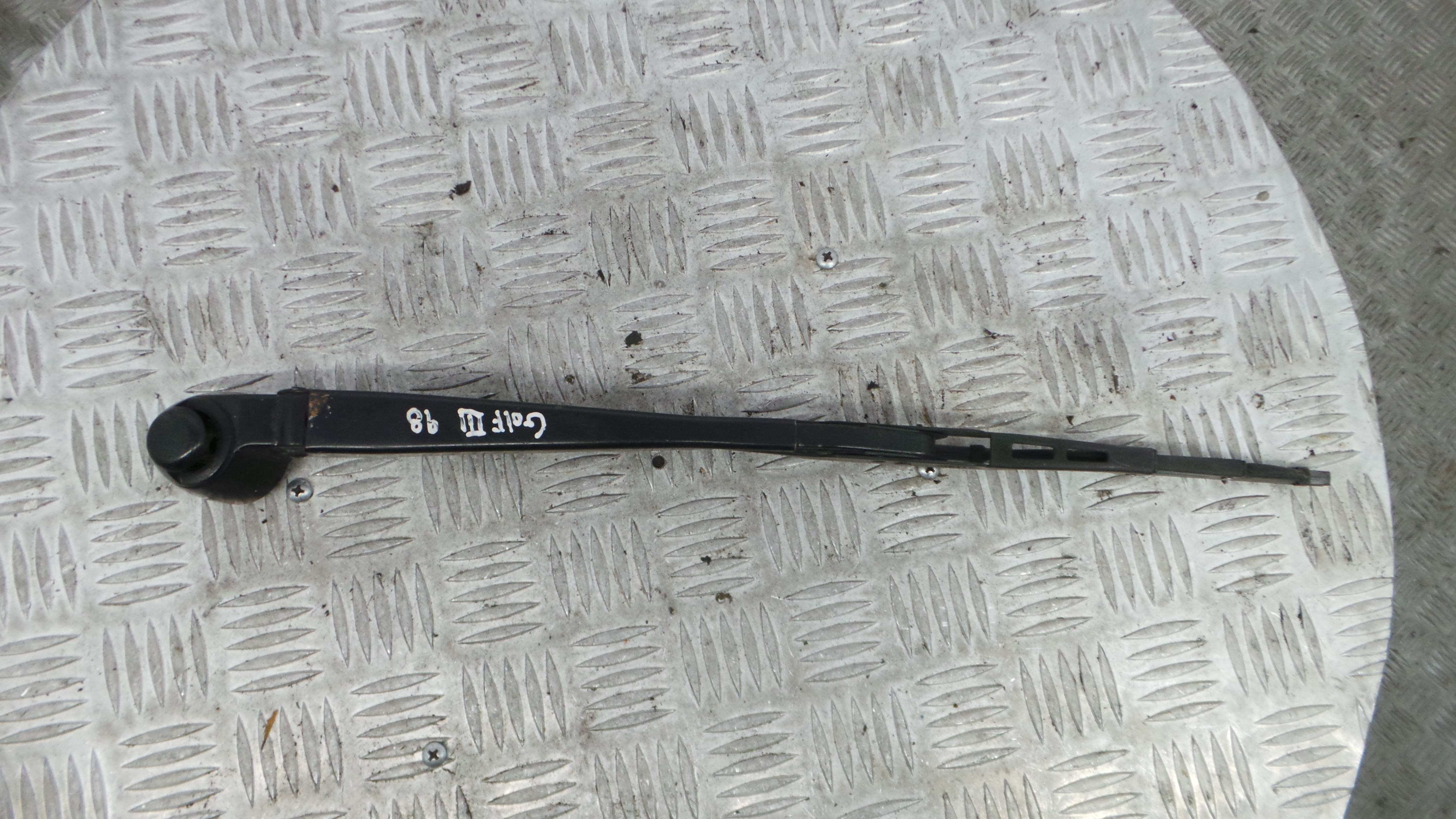 Braço Traseiro Para Brisas 8D9955407 - VW GOLF III (1H1), GOLF Mk III (1H1)-36385560 Braço Traseiro Para Brisas 8D9955407 - VW GOLF III (1H1), GOLF Mk III (1H1)-36385560