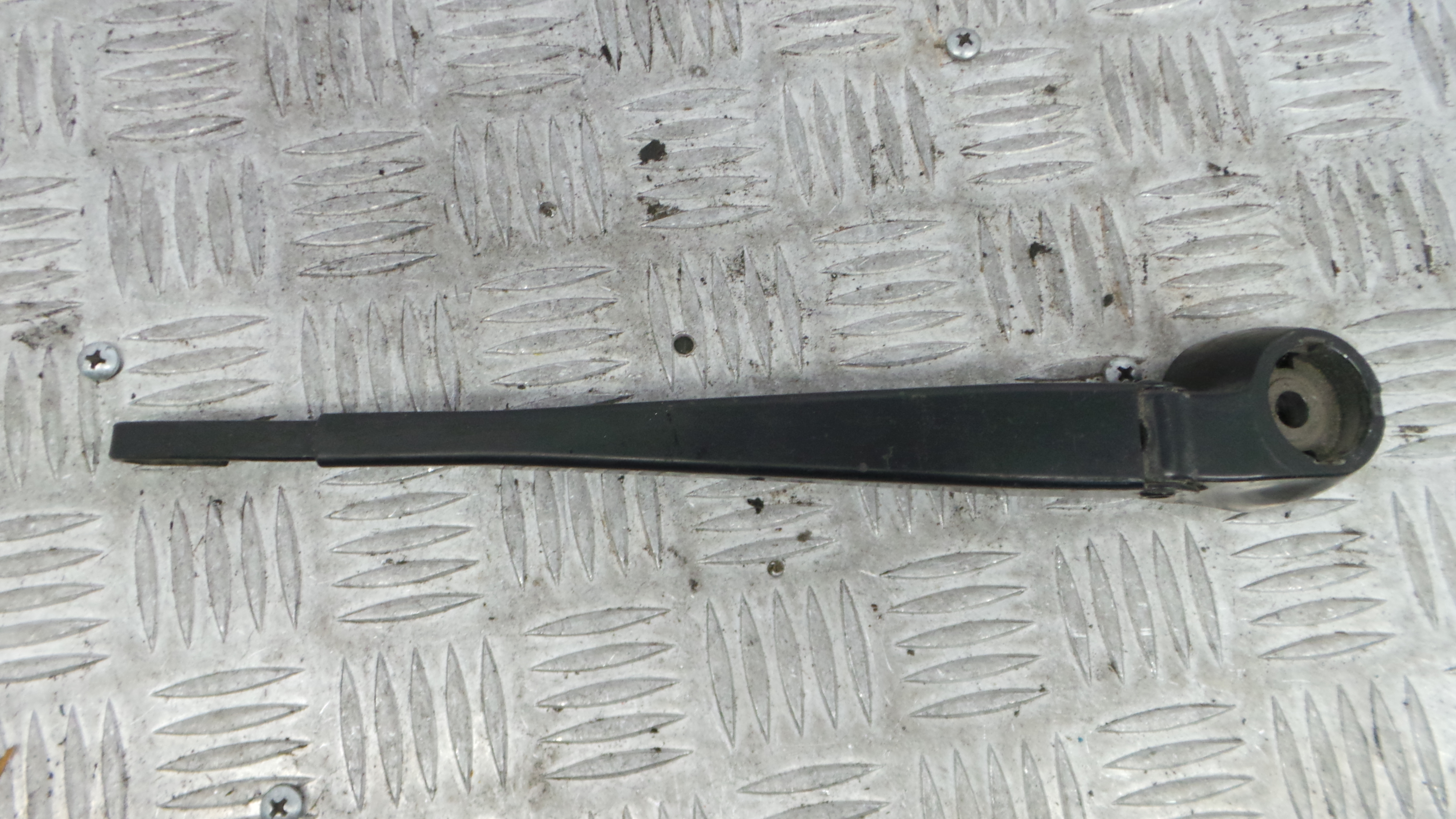 Braço Traseiro Para Brisas 8D9955407 - AUDI A3 (8L1)-36385593