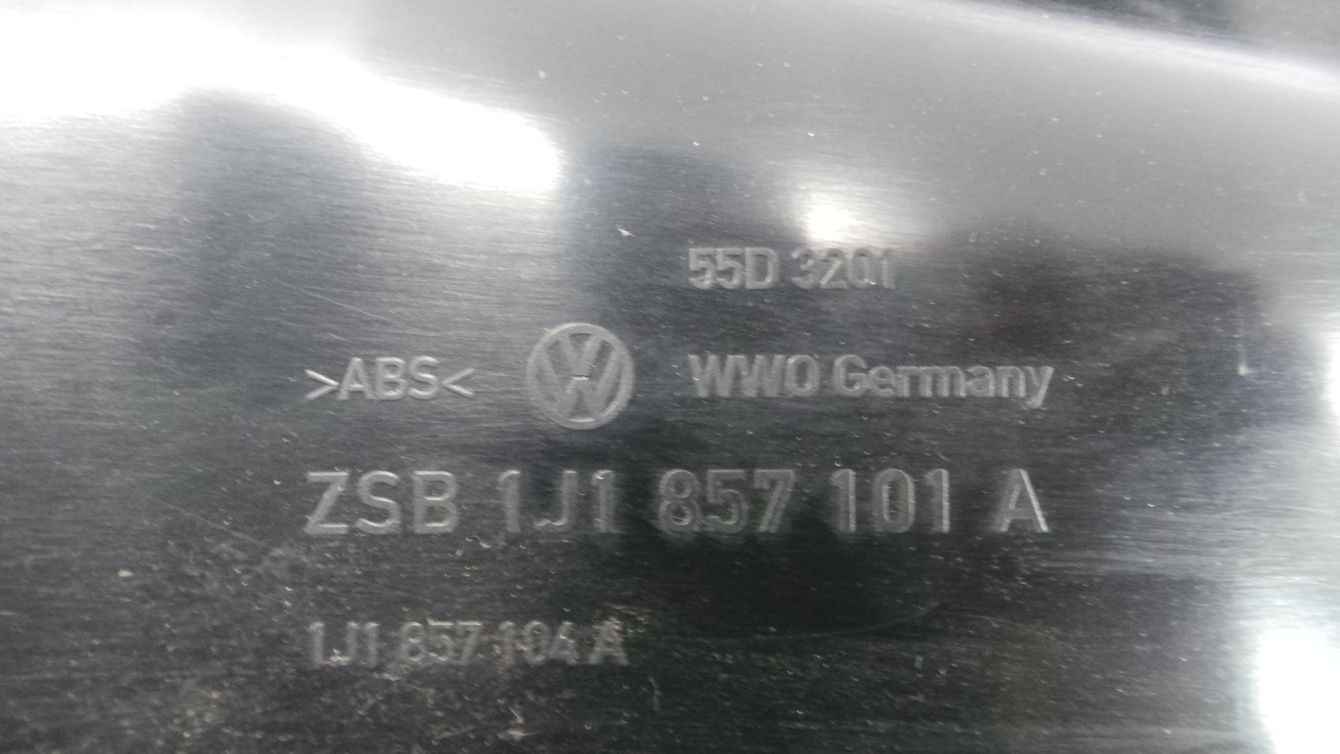 Porta Luvas 1J1857104A - VW GOLF IV Estate (1J5), GOLF IV Variant (1J5), GOLF Mk IV Estate (1J5)-36385696