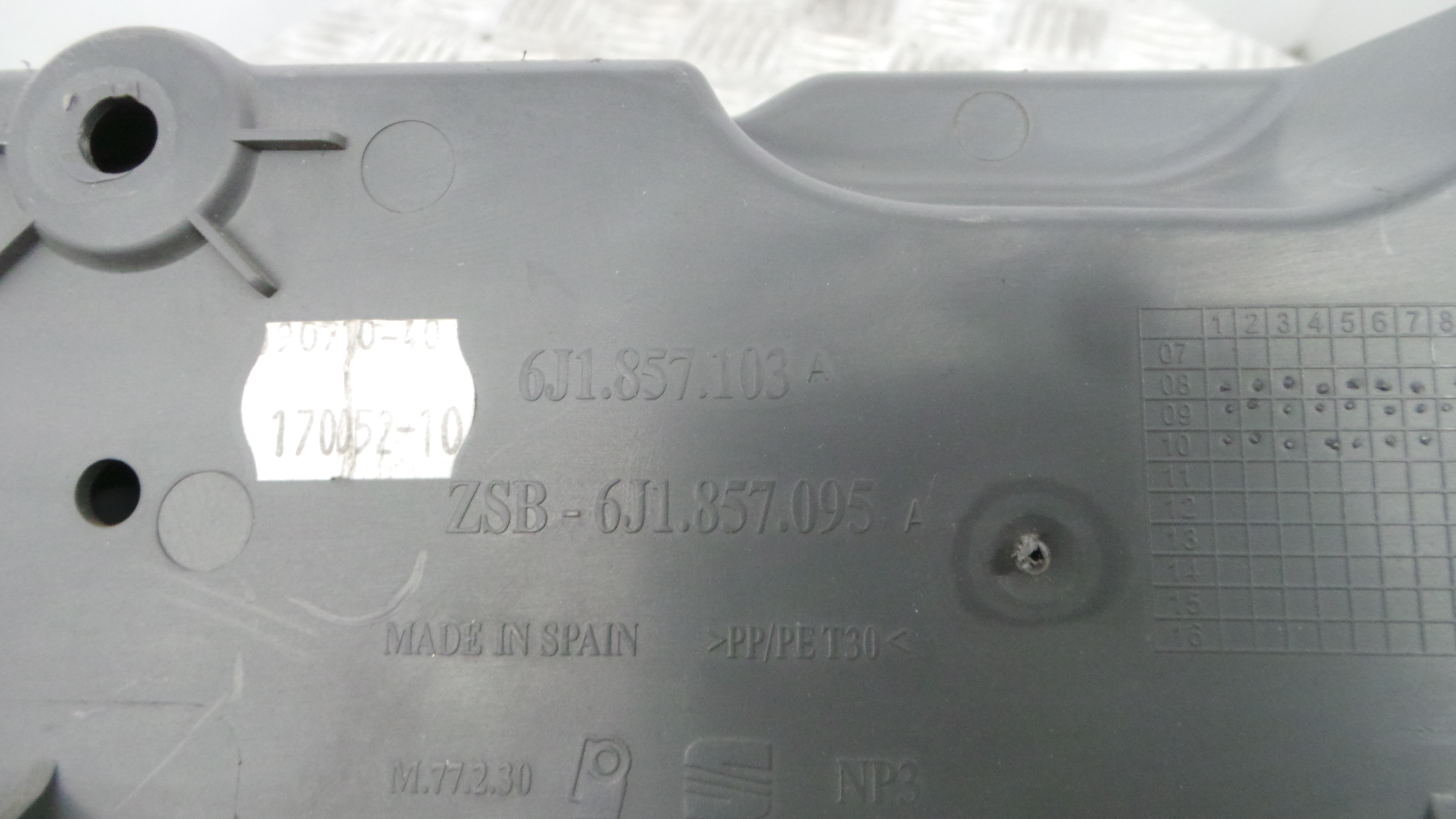 Porta Luvas  6J1957103A - SEAT IBIZA IV (6J5, 6P1), IBIZA Mk IV (6J5, 6P1)-36385703