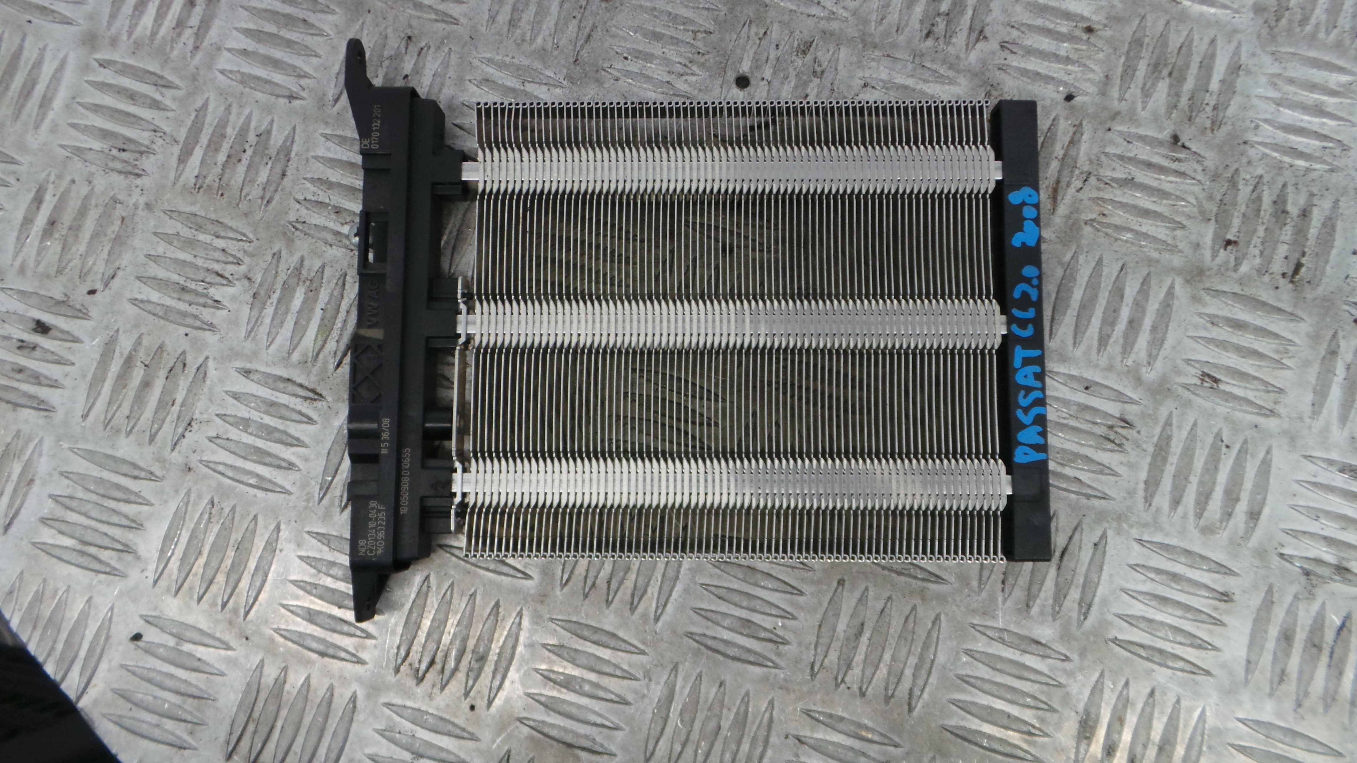 Radiador da Chaufagem / Sofagem 1K0963235F - VW PASSAT CC B6 (357)-36385802