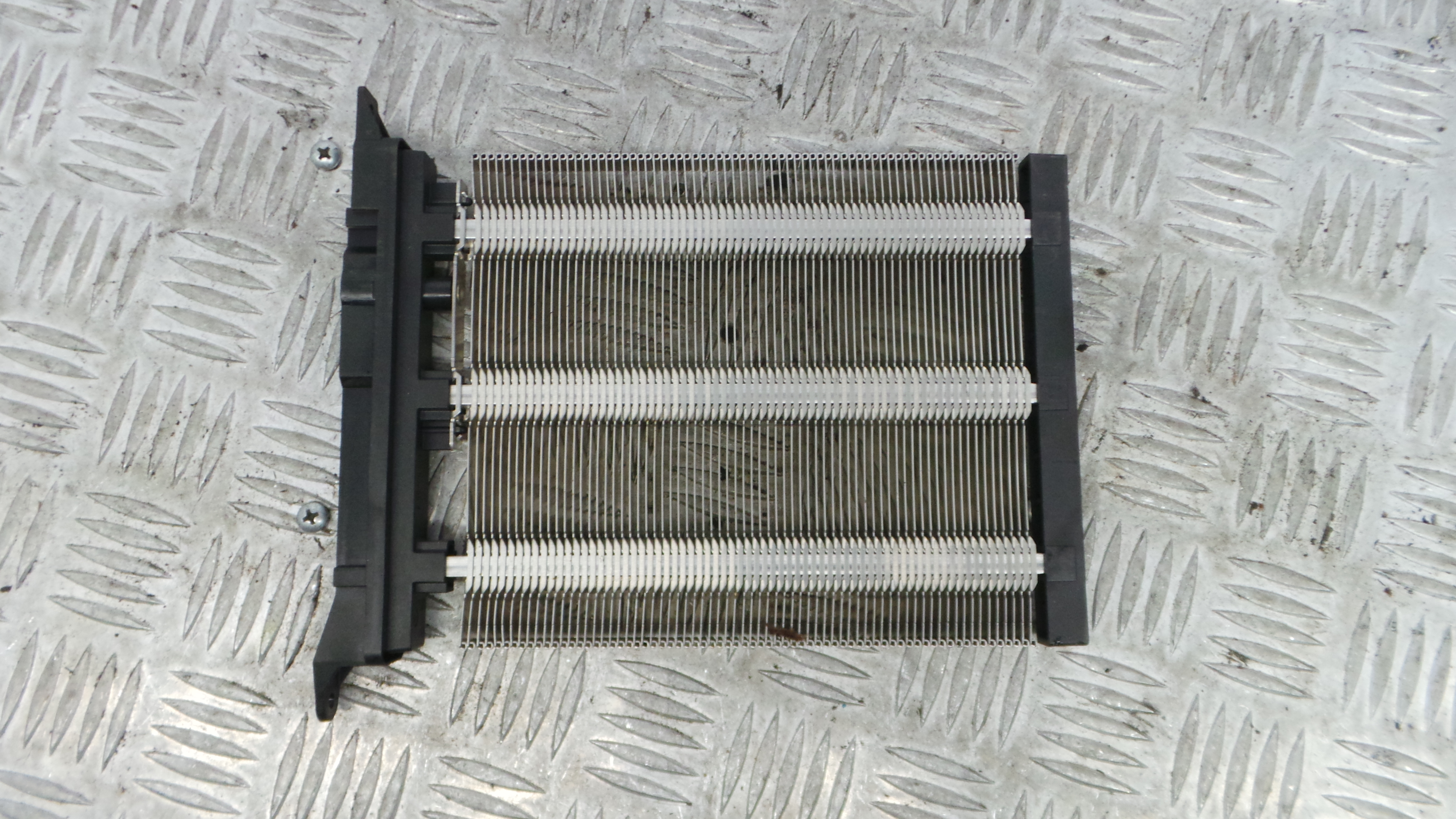 Radiador da Chaufagem / Sofagem 1K0963235F - VW PASSAT CC B6 (357)-36385802