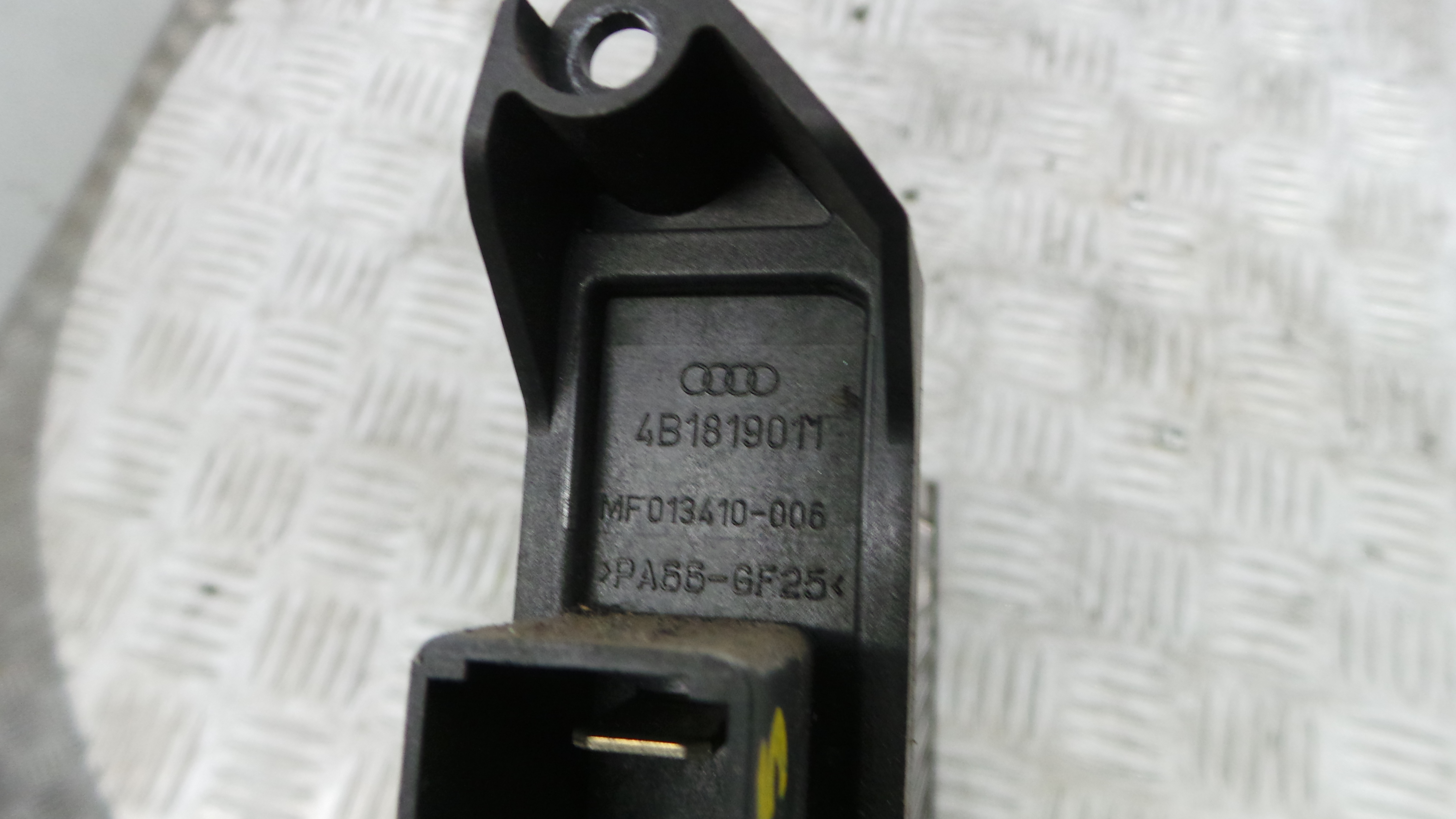 Radiador da Chaufagem / Sofagem 4B1819011 - AUDI A6 C5 (4B2)-36385843