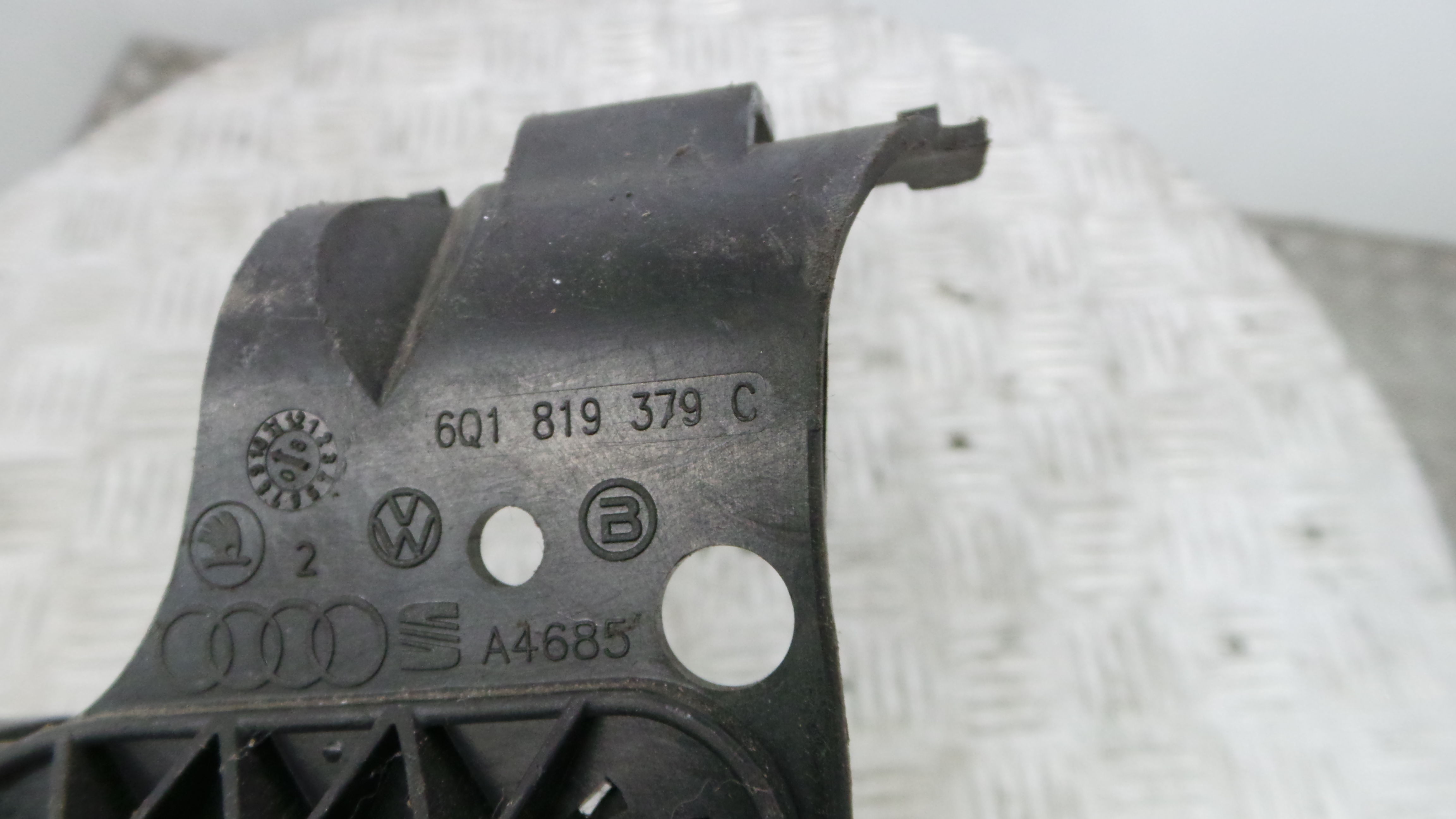 Atuador do Circuito de Ar 6Q1819379C - SEAT IBIZA IV (6J5, 6P1), IBIZA Mk IV (6J5, 6P1)-36386228