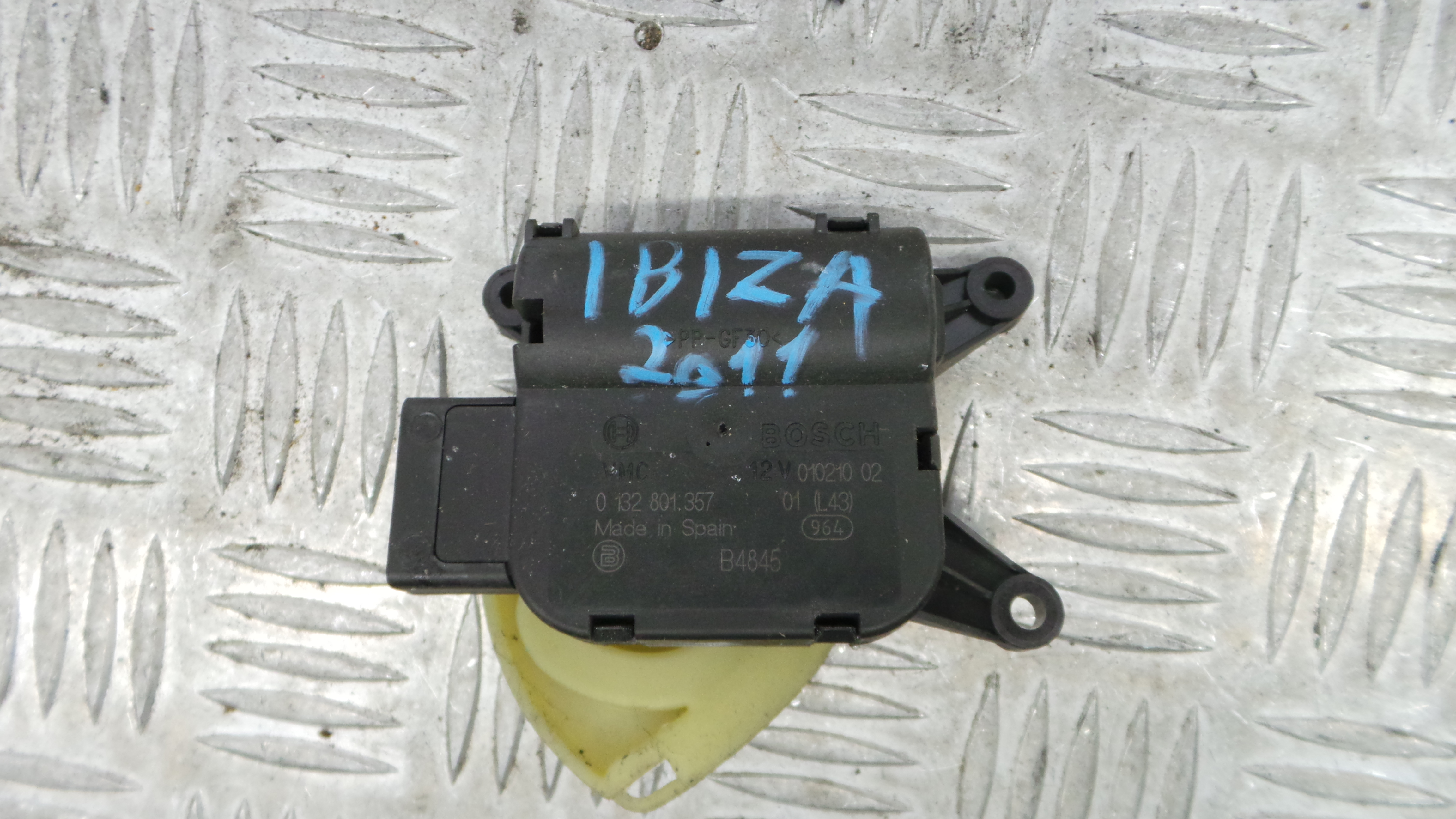 Atuador do Circuito de Ar  0132801357 - SEAT IBIZA IV (6J5, 6P1), IBIZA Mk IV (6J5, 6P1)-36386736
