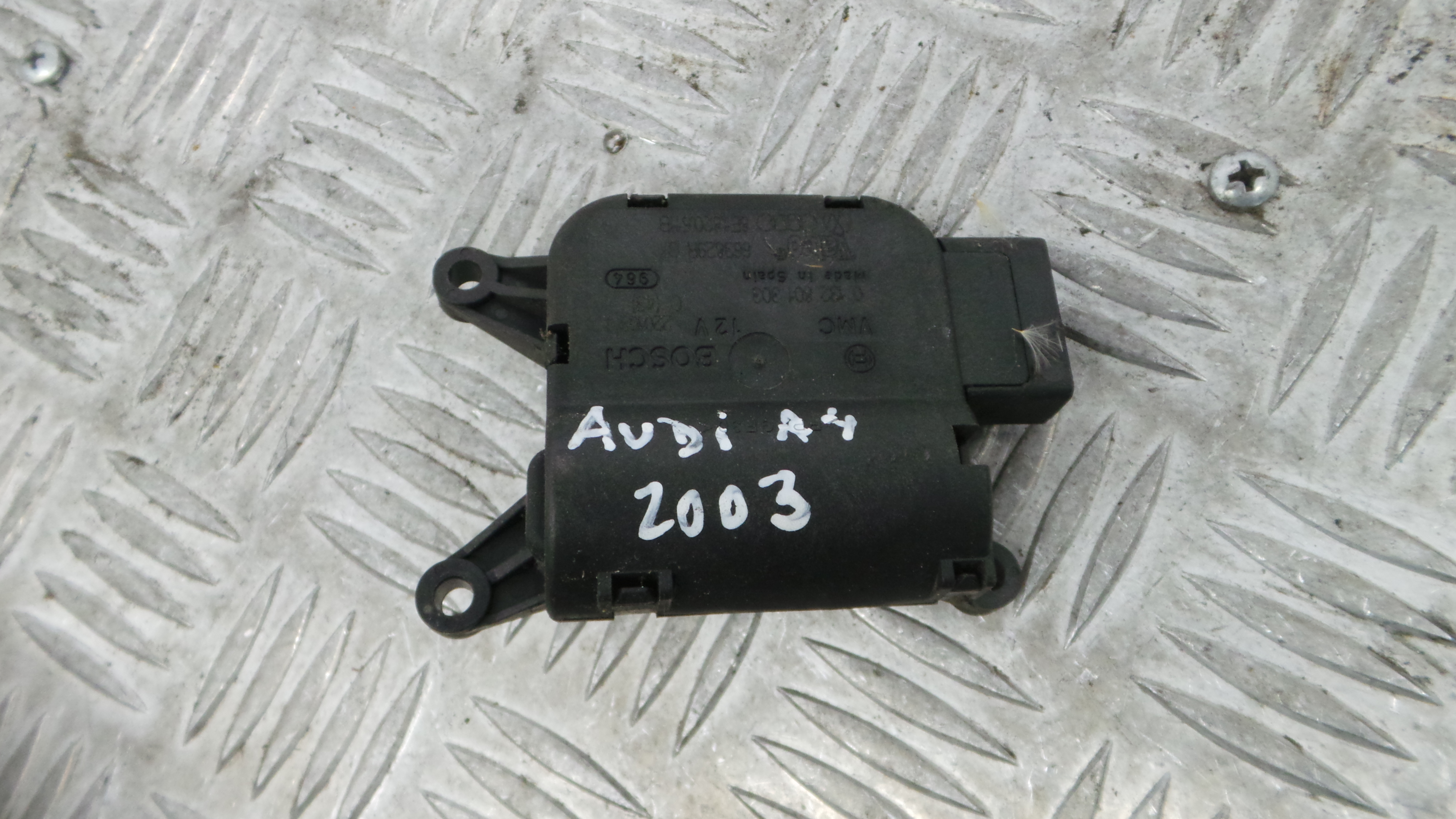 Atuador do Circuito de Ar  8E1820511B - AUDI A4 B6 (8E2)-36386778