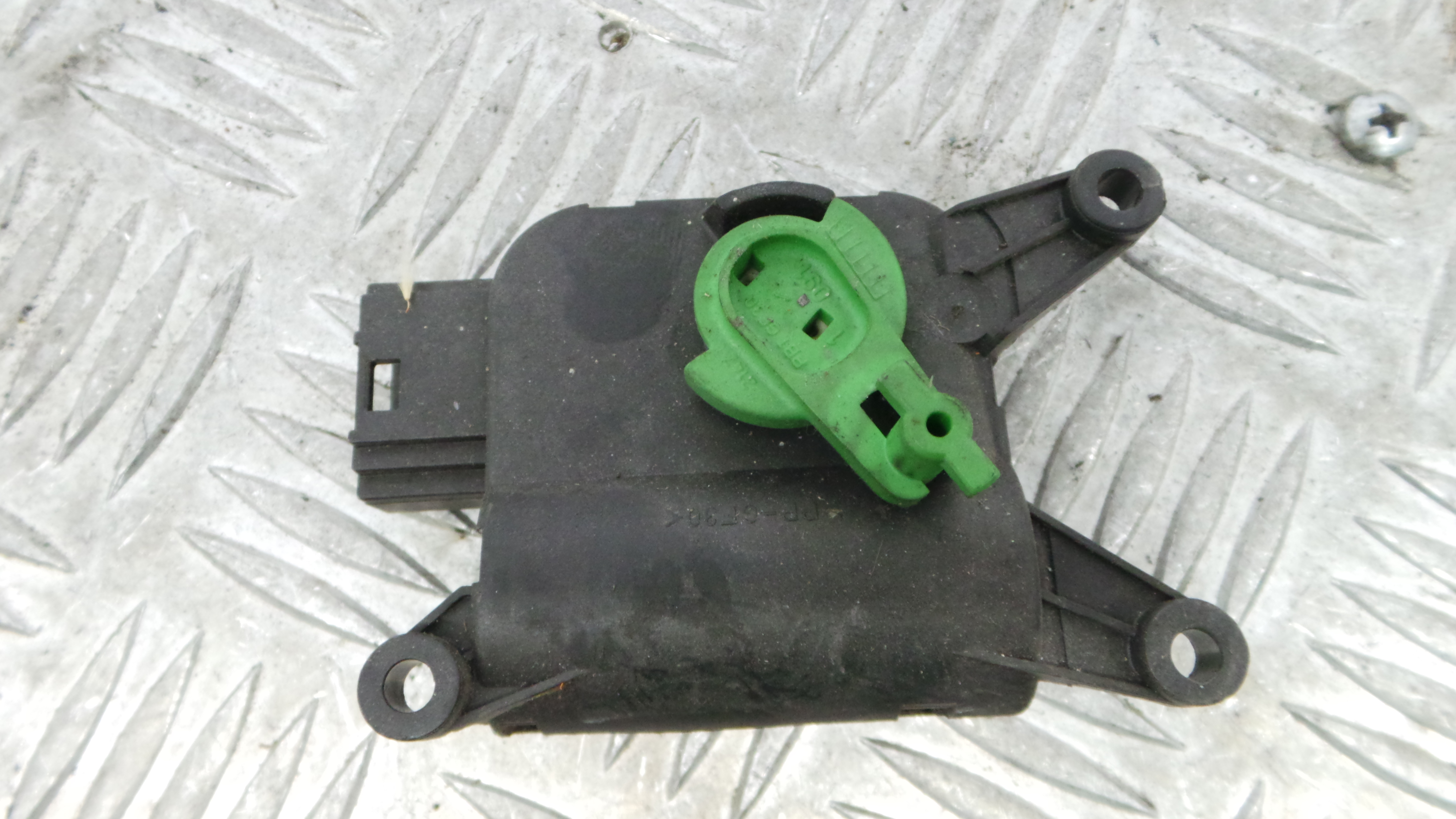 Atuador do Circuito de Ar  8E1820511B - AUDI A4 B6 (8E2)-36386778