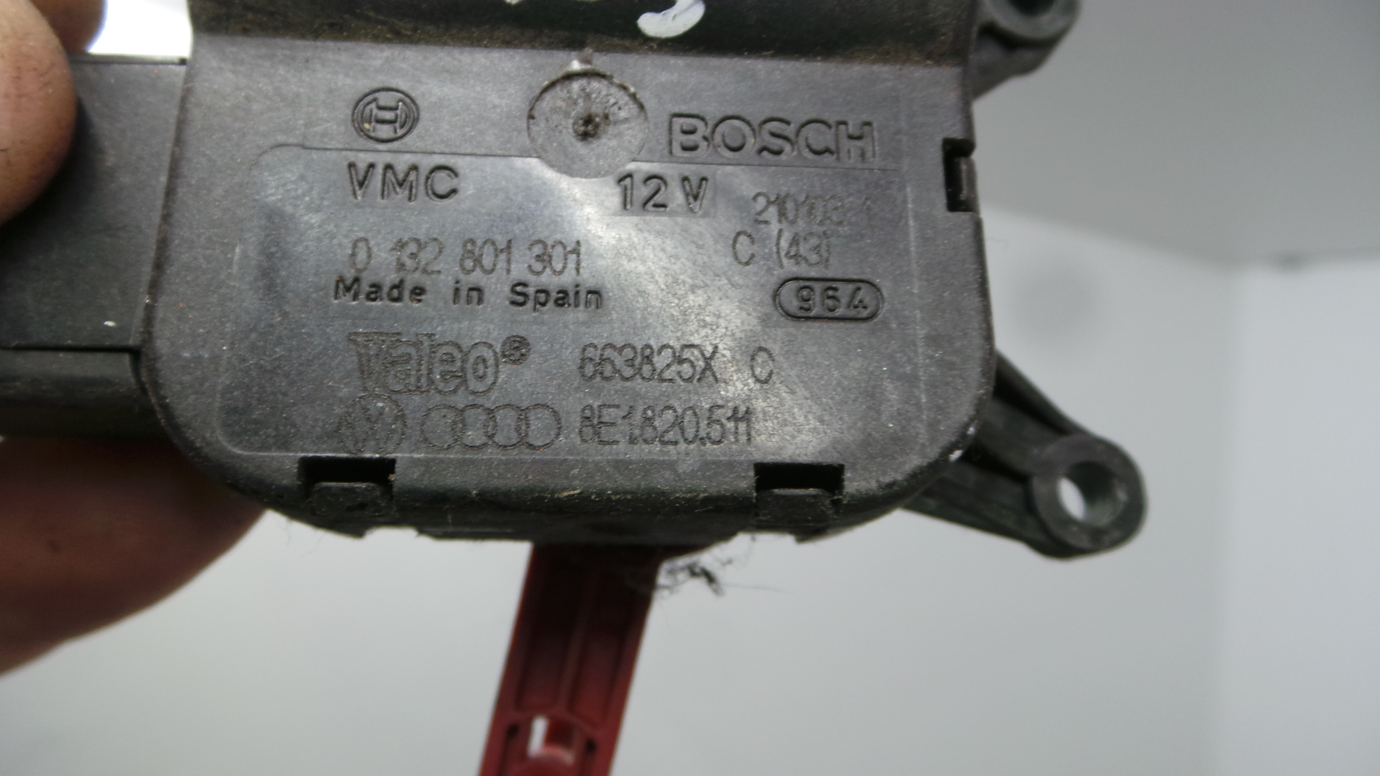 Atuador do Circuito de Ar  8E1820511 - AUDI A4 B6 (8E2)-36386794