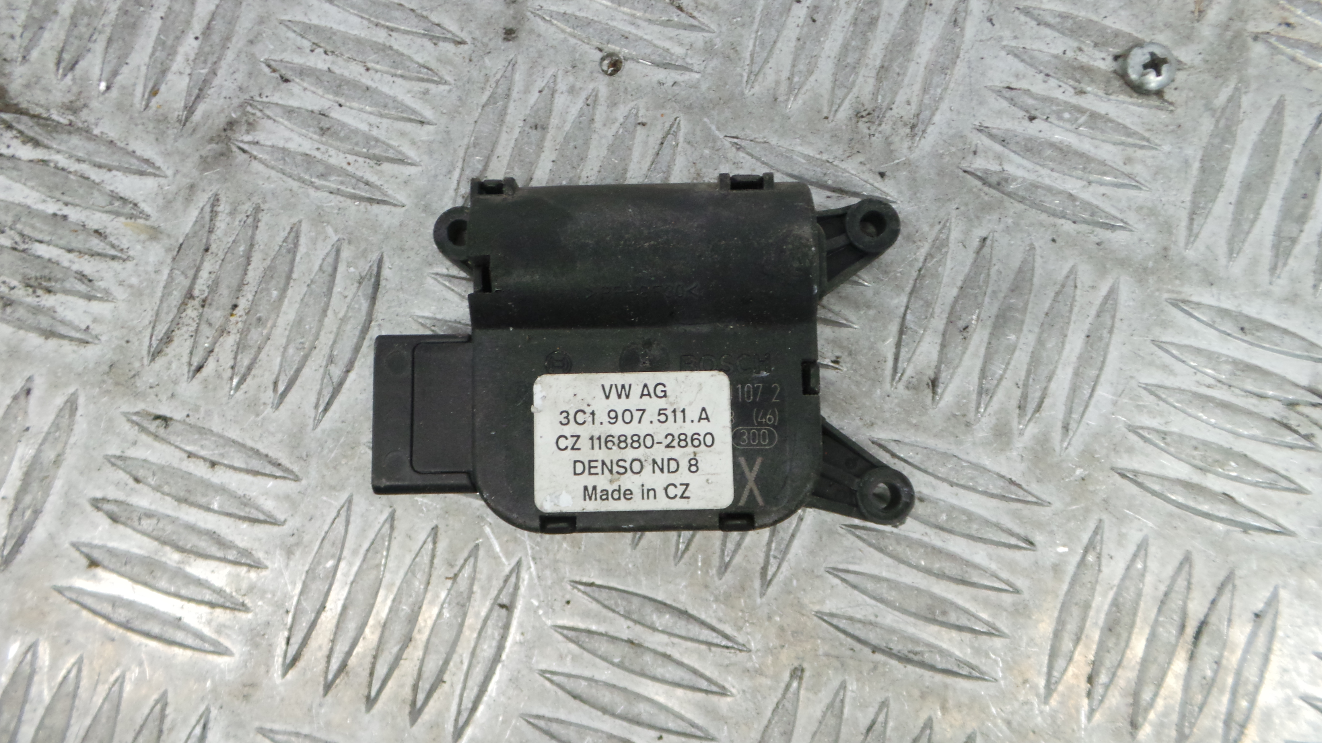 Atuador do Circuito de Ar 3C1907511A - VW GOLF V (1K1)-36386800 Atuador do Circuito de Ar 3C1907511A - VW GOLF V (1K1)-36386800