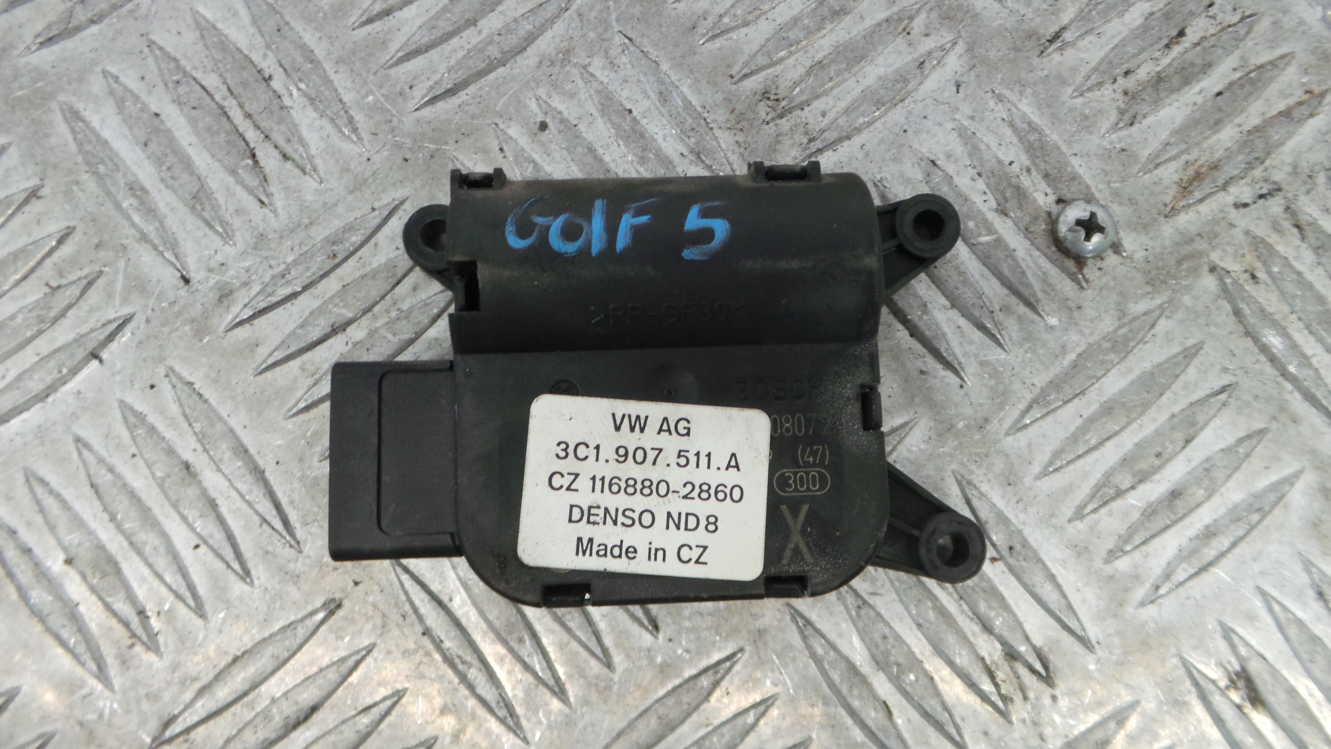 Atuador do Circuito de Ar 3C1907511A - VW GOLF V (1K1)-36386827 Atuador do Circuito de Ar 3C1907511A - VW GOLF V (1K1)-36386827