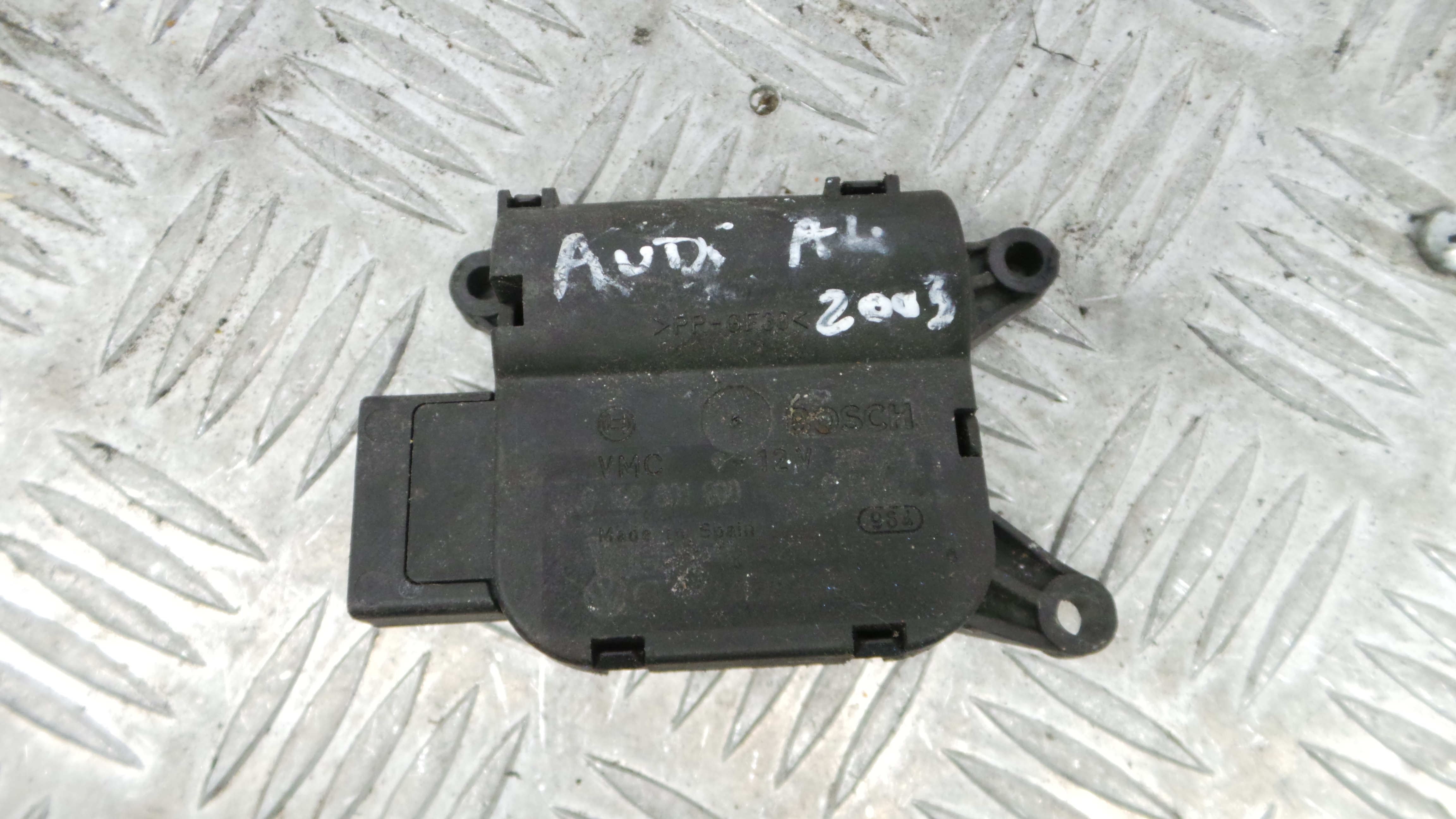 Atuador do Circuito de Ar  8E1820511A - AUDI A4 B6 (8E2)-36386830
