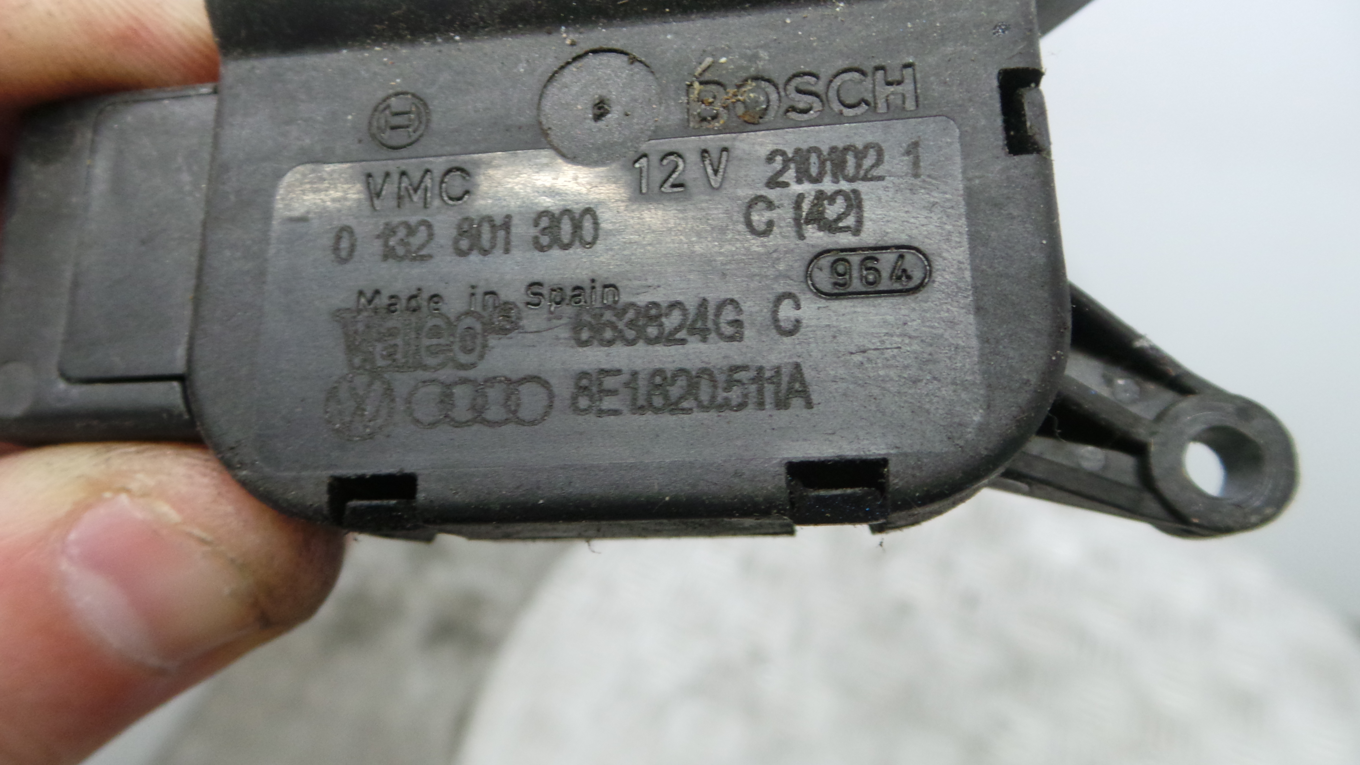 Atuador do Circuito de Ar 8E1820511A - AUDI A4 B6 (8E2)-36386830