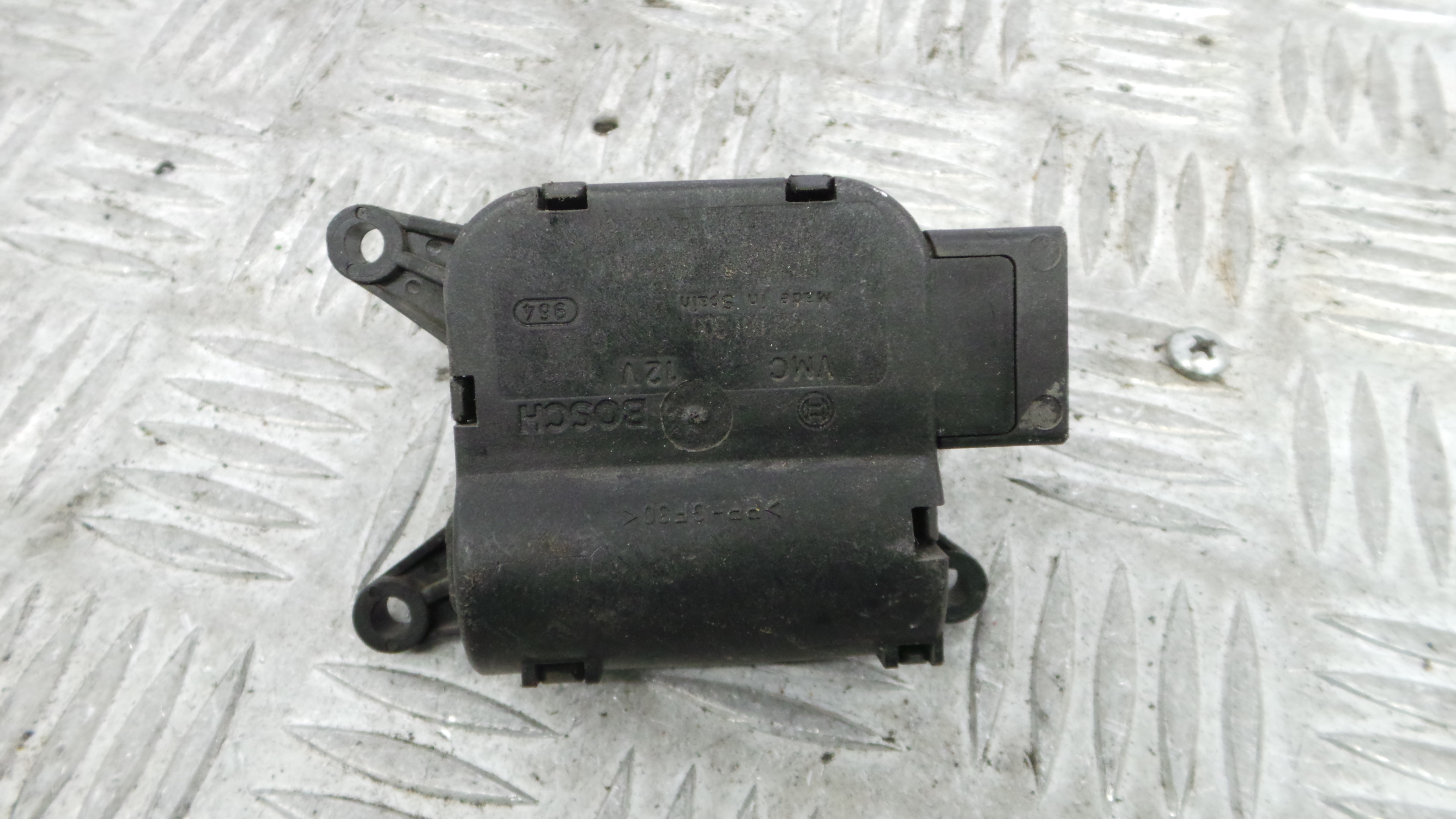Atuador do Circuito de Ar  8E1820511D - AUDI A4 B6 (8E2)-36386839