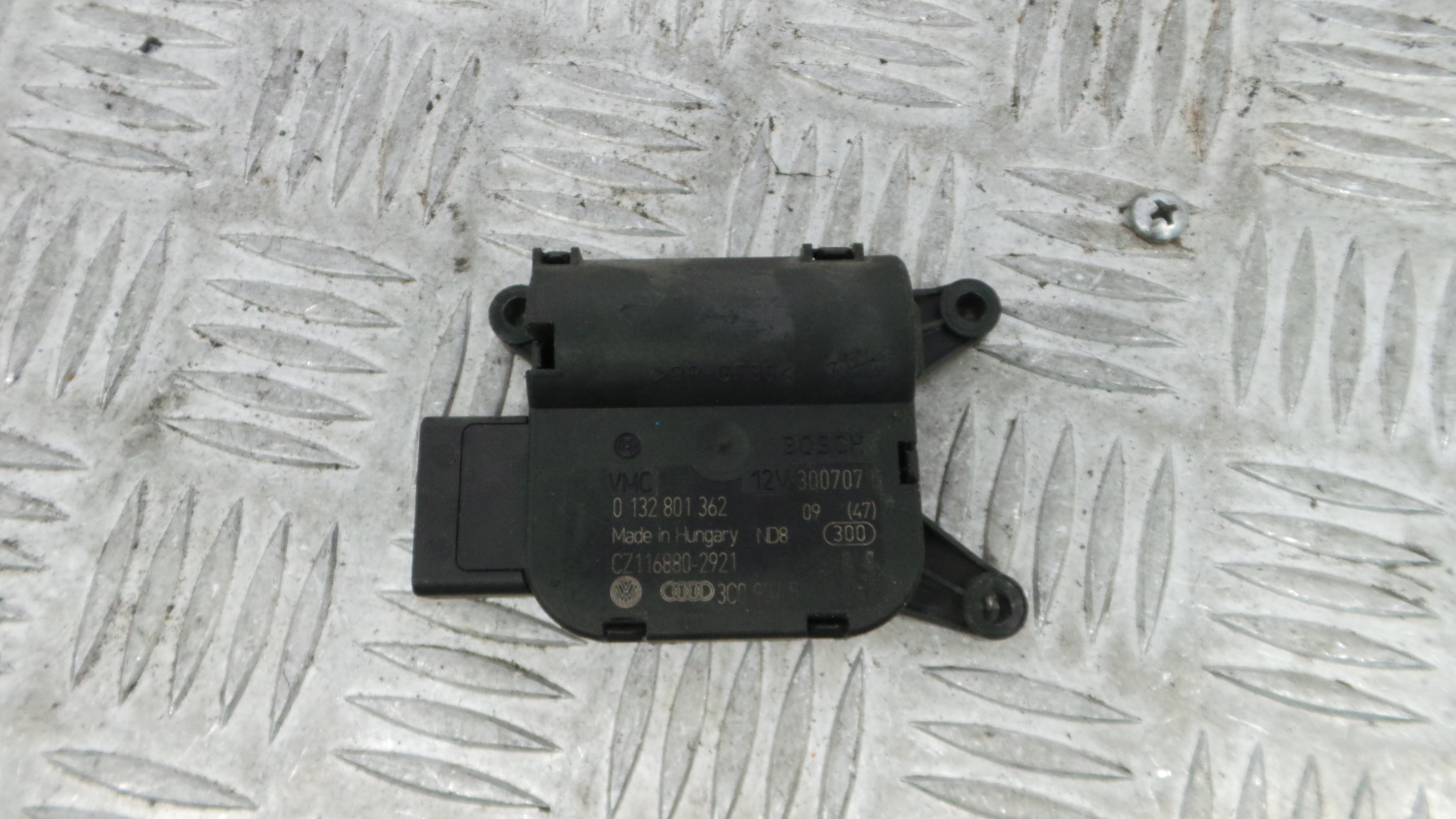 Atuador do Circuito de Ar  3C0907511AM - VW GOLF V (1K1)-36386842