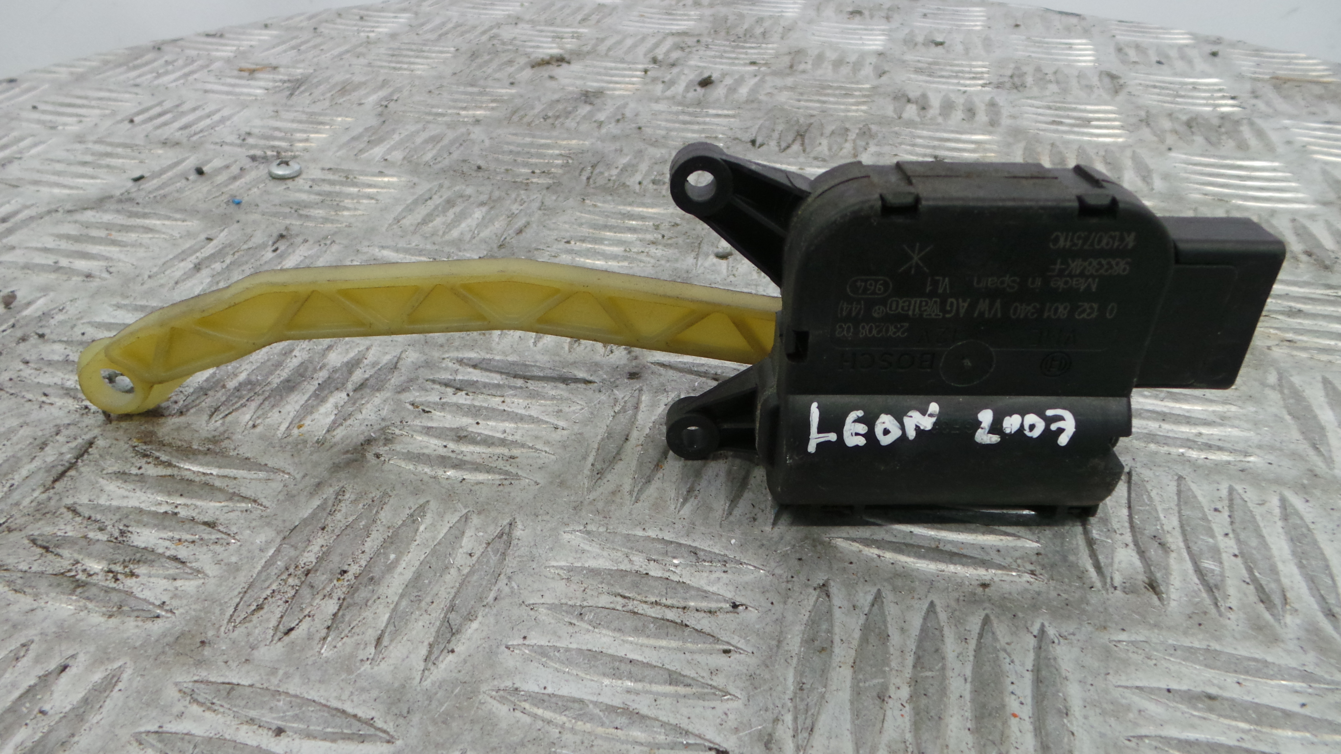 Atuador do Circuito de Ar 1K1907511C - SEAT LEON (1P1)-36386861 Atuador do Circuito de Ar 1K1907511C - SEAT LEON (1P1)-36386861