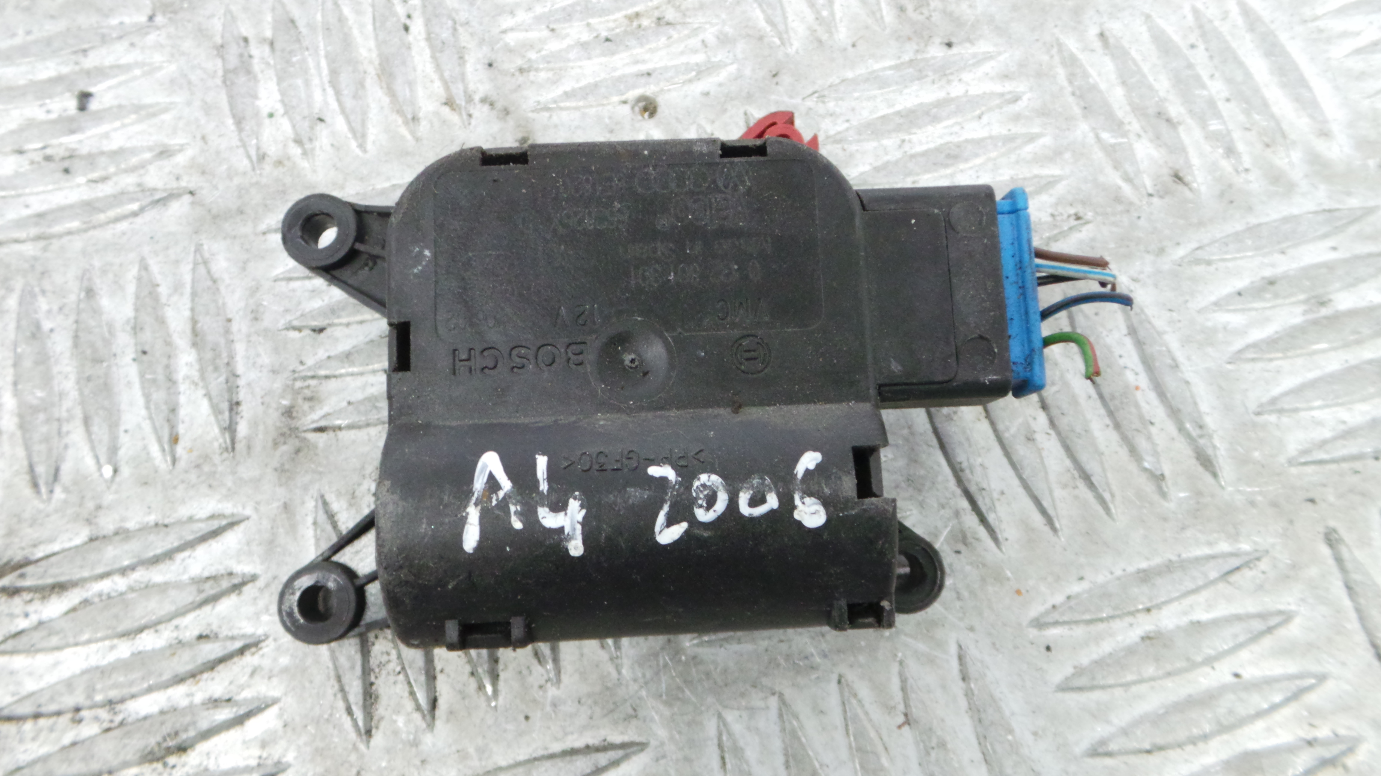 Atuador do Circuito de Ar  8E1820511 - AUDI A4 B7 (8EC)-36386925