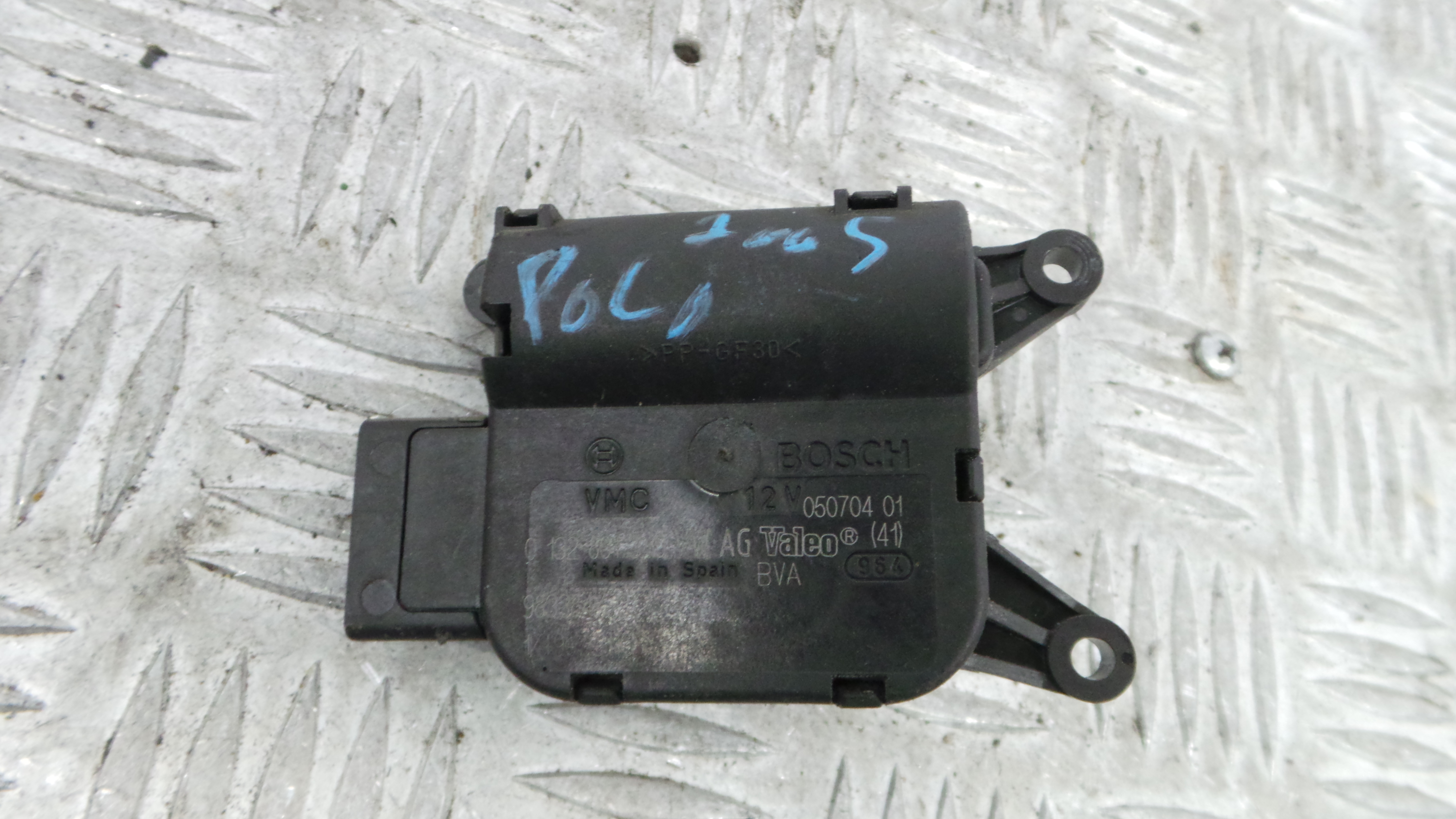 Atuador do Circuito de Ar  1K1907511C - VW POLO (9N_, 9A_)-36386943