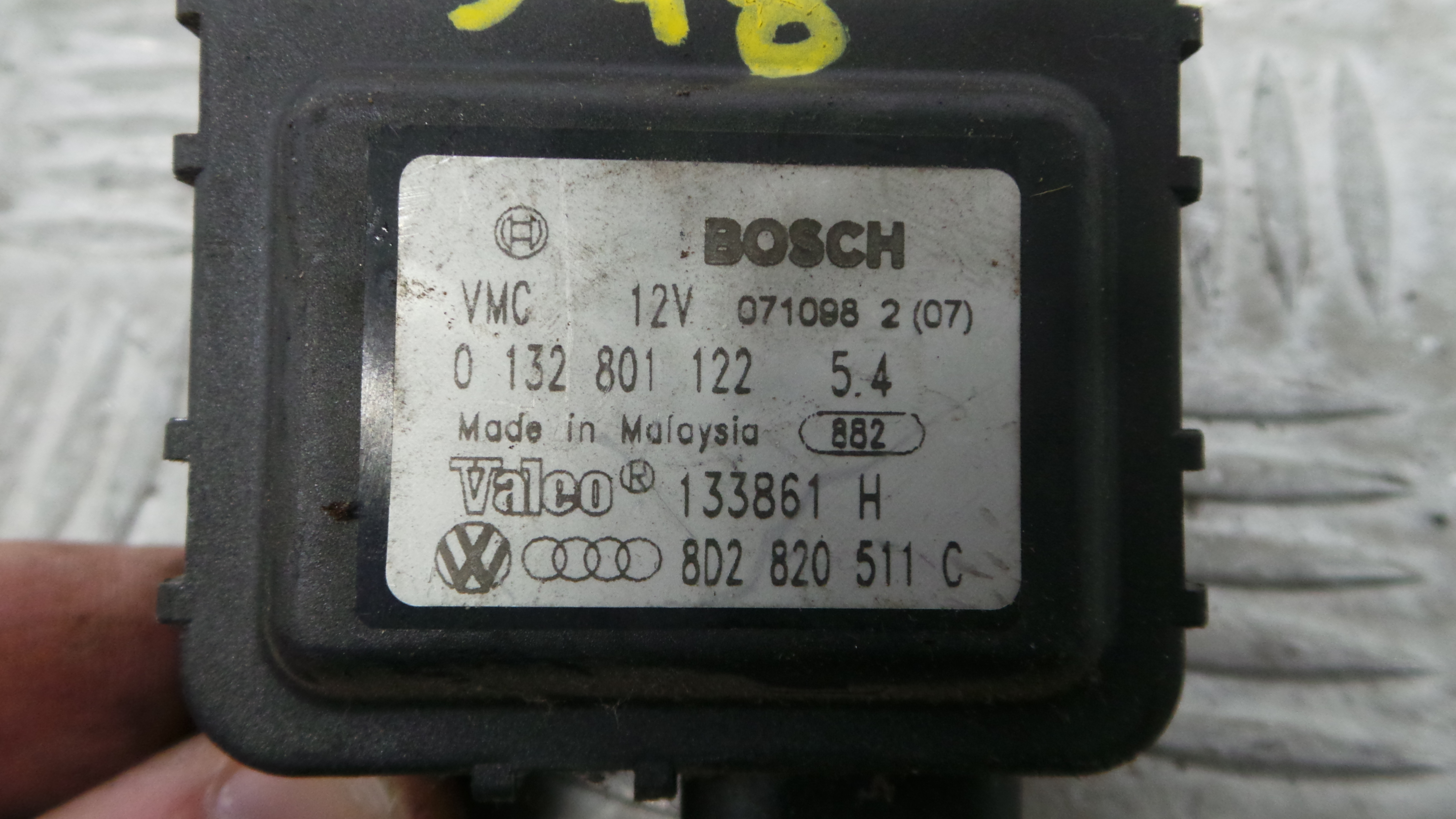 Atuador do Circuito de Ar  8D2820511C - AUDI A3 (8L1)-36387020