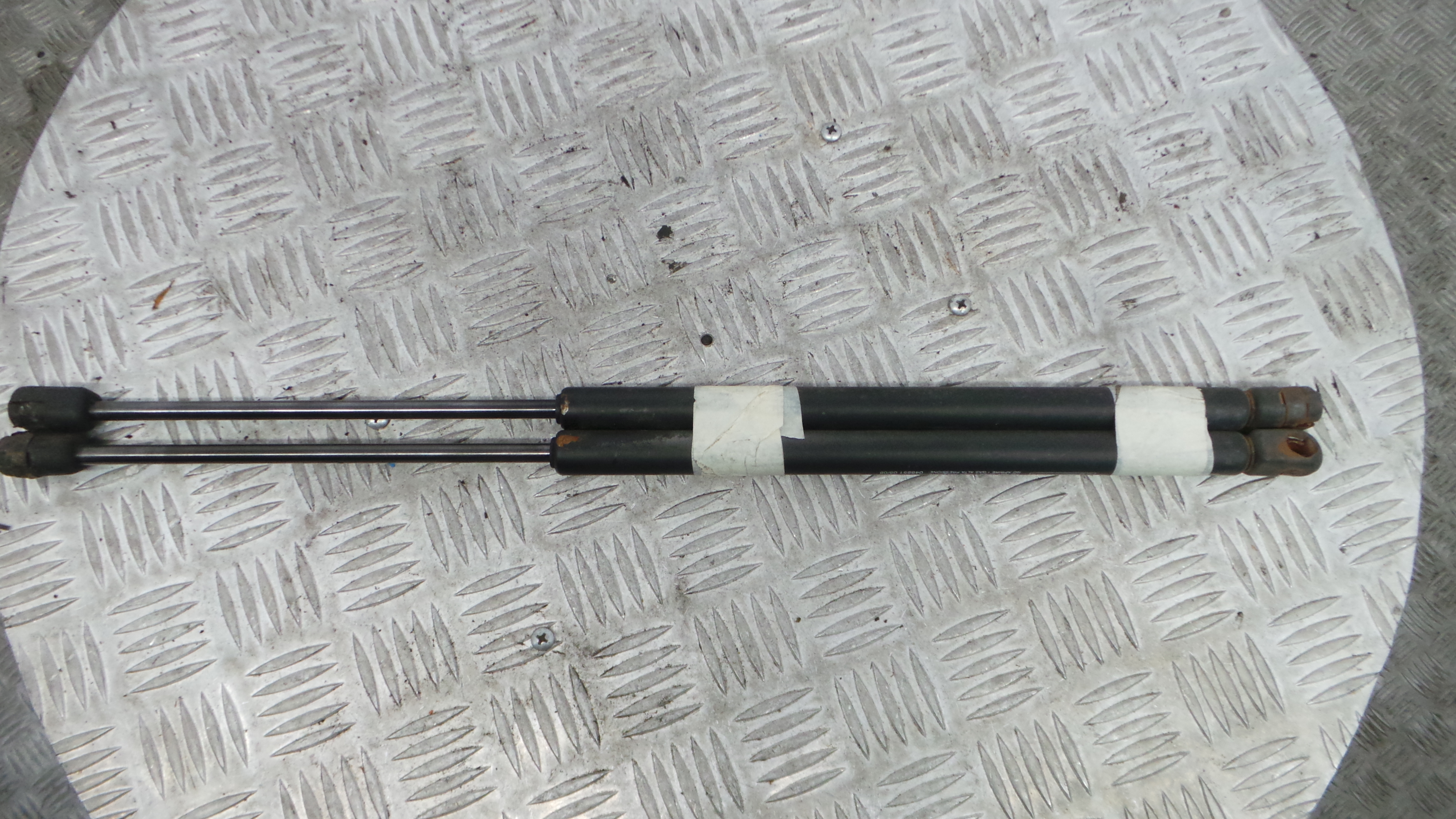 Amortecedor da Mala 048851 - AUDI A3 (8L1)-36400922