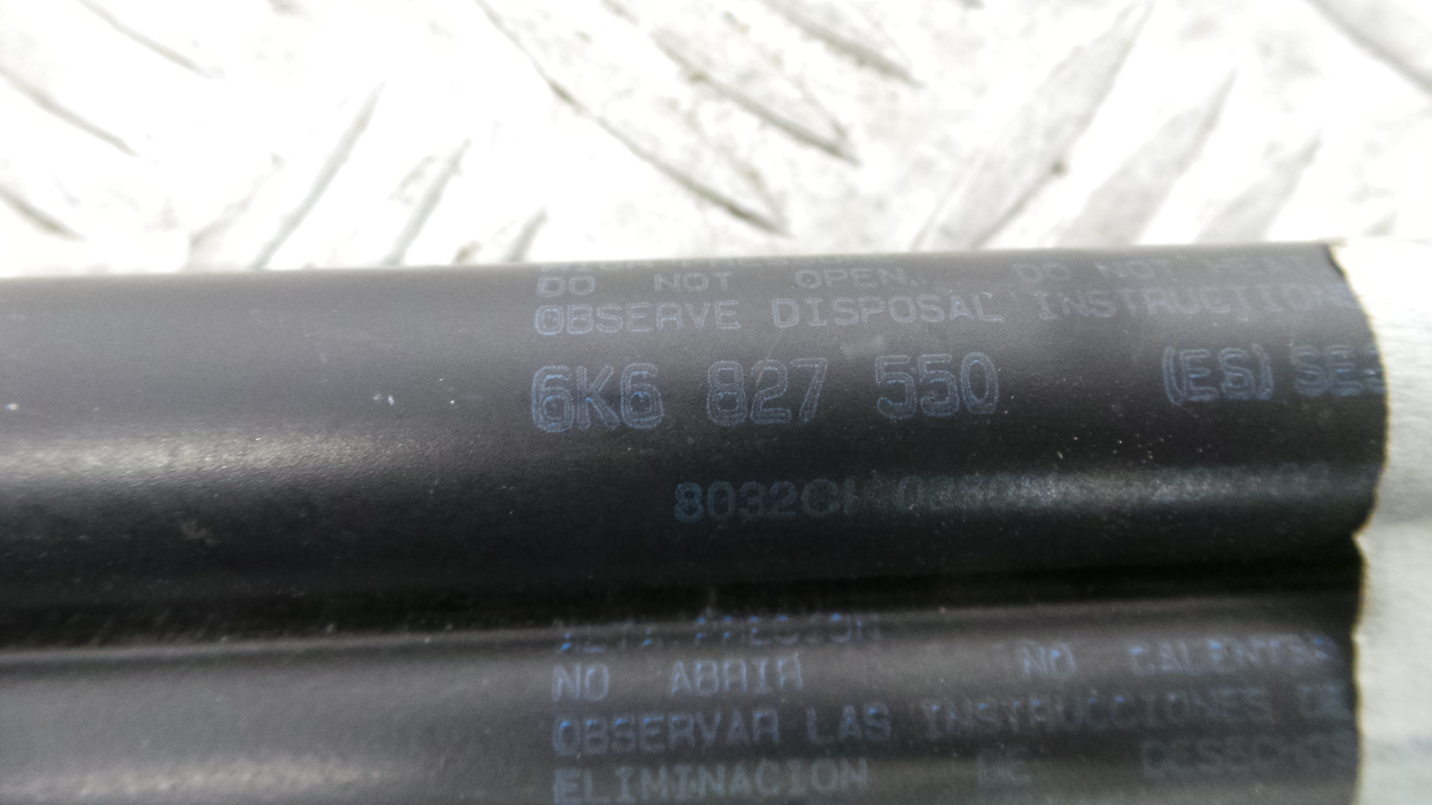 Amortecedor da Mala 6K6827550 - SEAT IBIZA II (6K1), IBIZA Mk II (6K1)-36400928