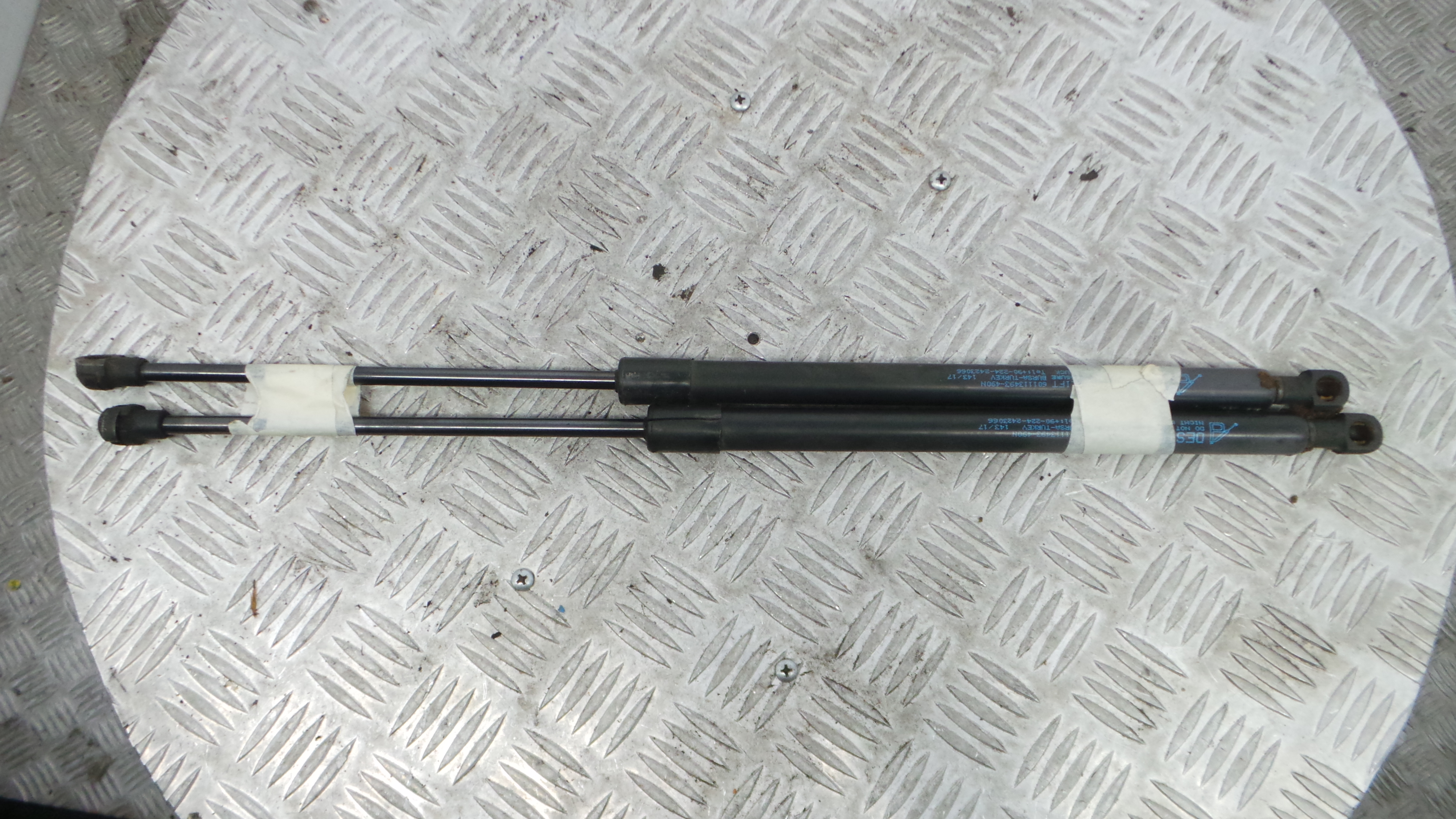 Amortecedor da Mala 601113493 - VW GOLF IV (1J1), GOLF Mk IV (1J1)-36400935