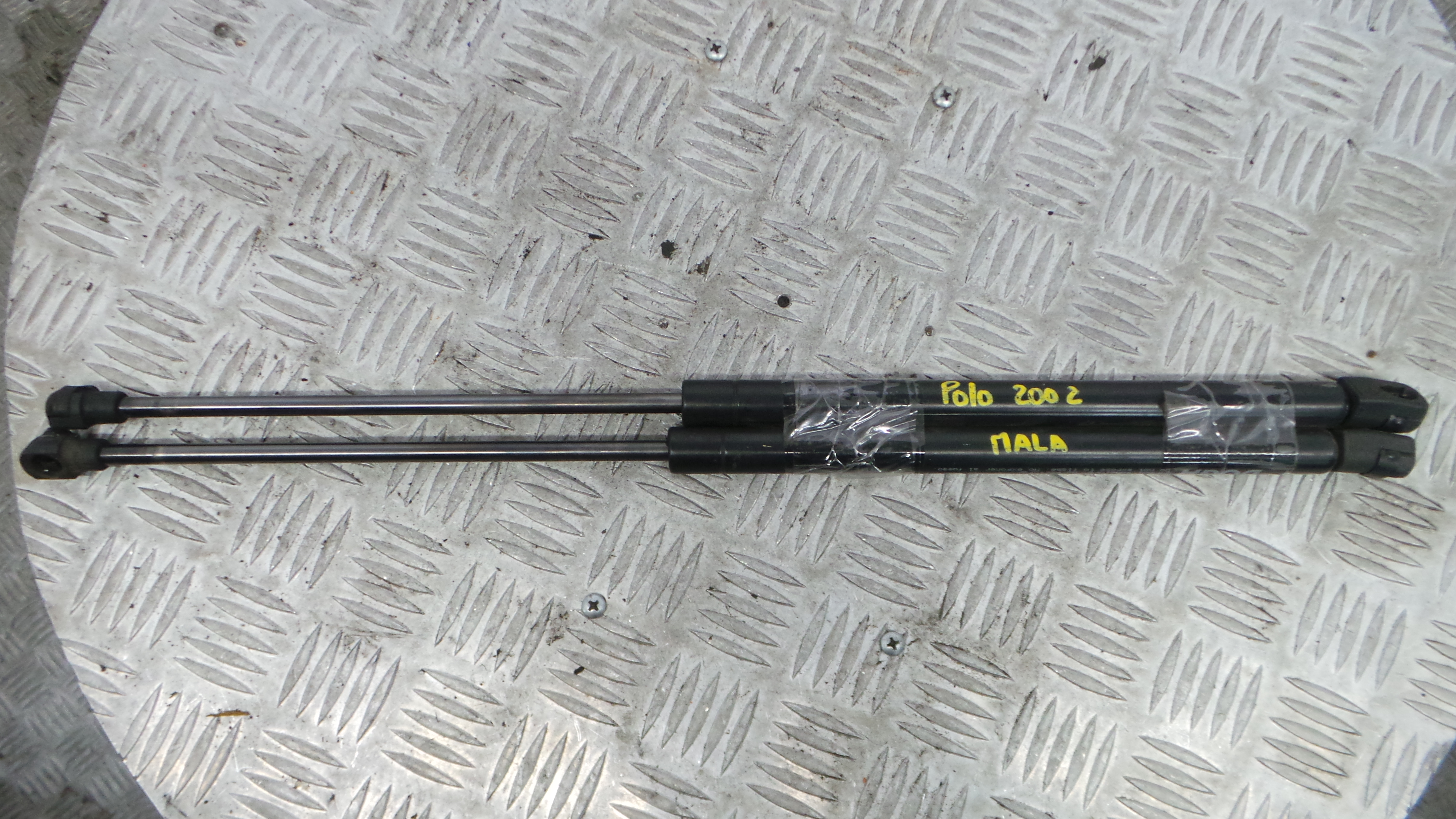 Amortecedor da Mala 2024933 - VW POLO (9N_, 9A_)-36400941 Amortecedor da Mala 2024933 - VW POLO (9N_, 9A_)-36400941