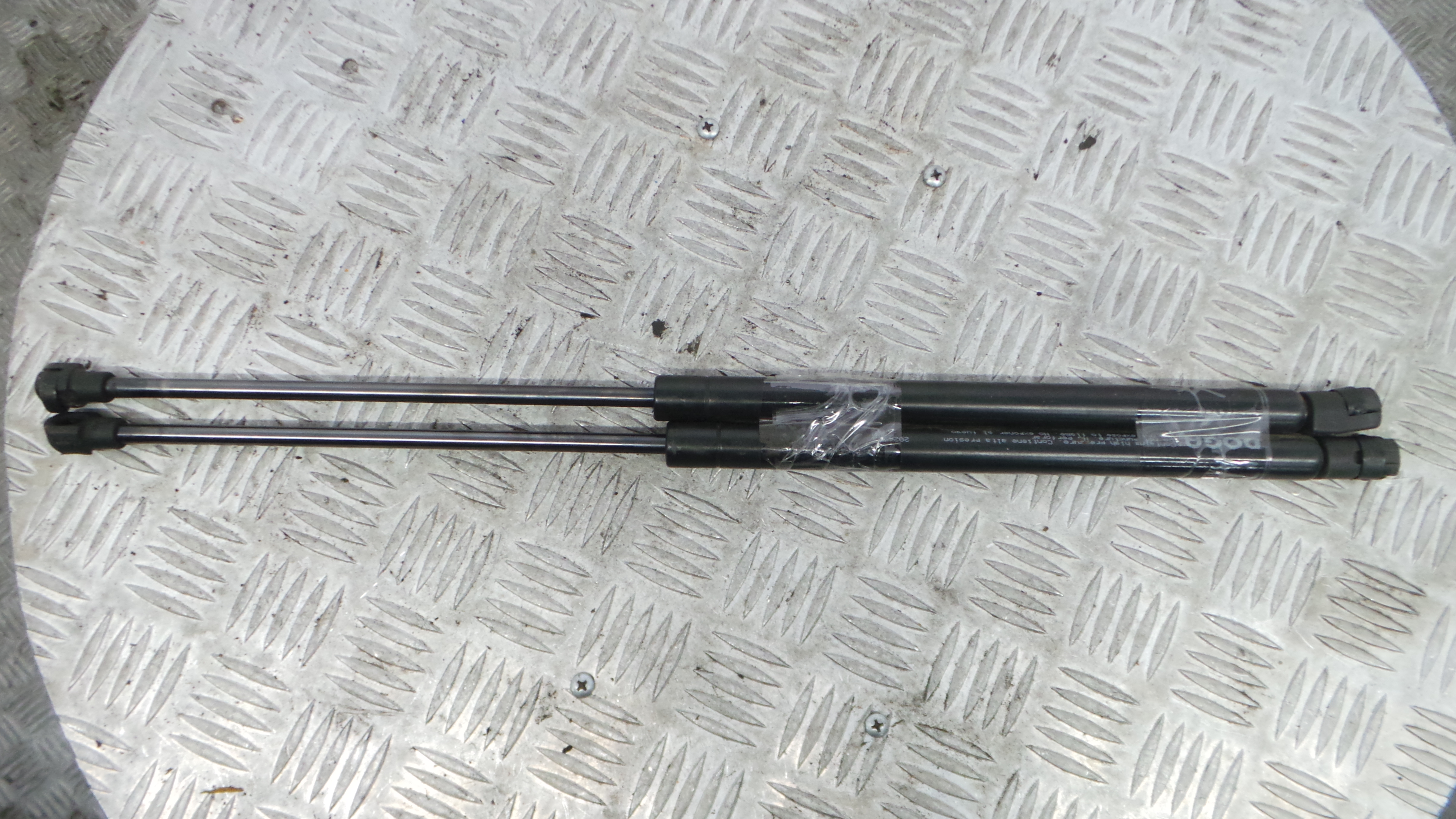 Amortecedor da Mala 2024933 - VW POLO (9N_, 9A_)-36400941