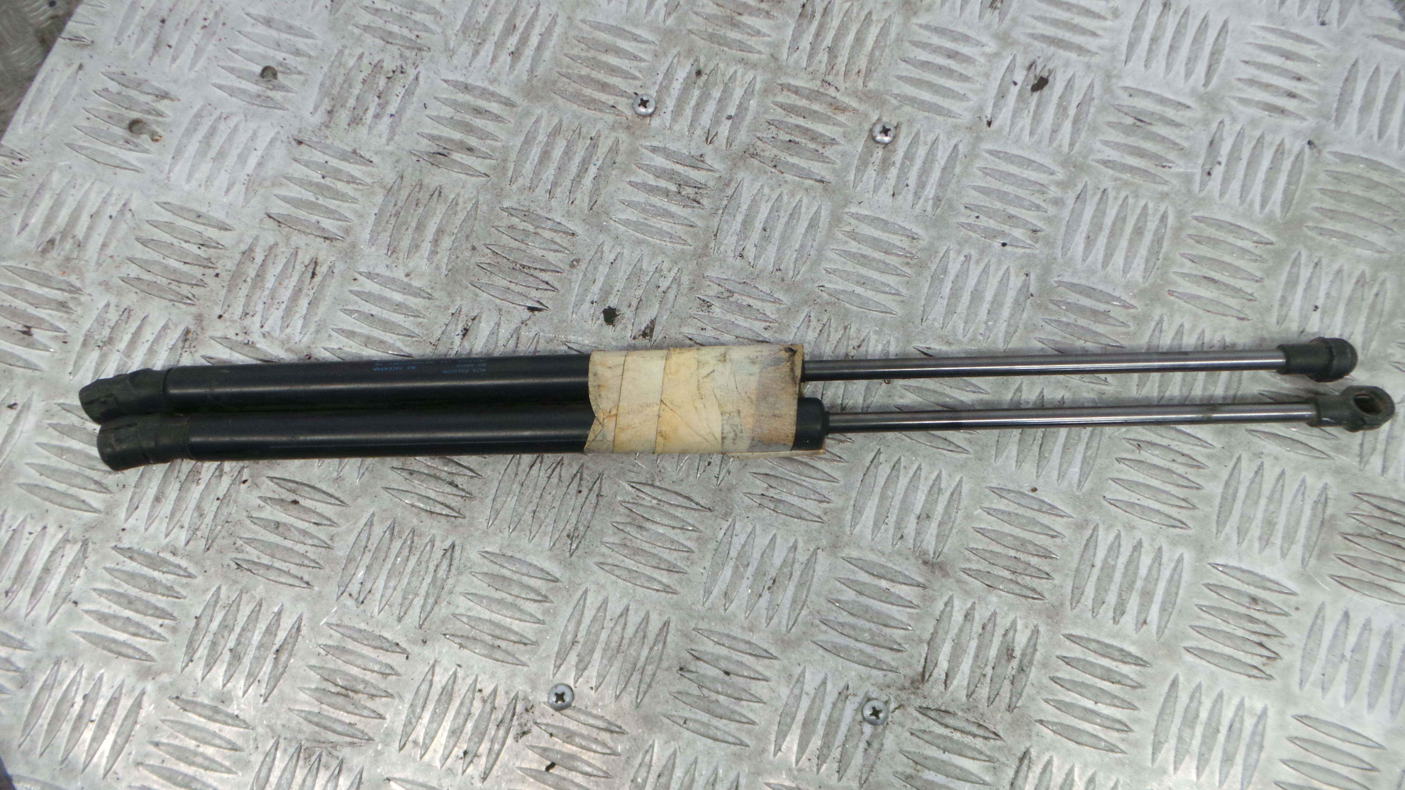 Amortecedor da Mala 6J3827550 - SEAT IBIZA IV (6J5, 6P1), IBIZA Mk IV (6J5, 6P1)-36400953