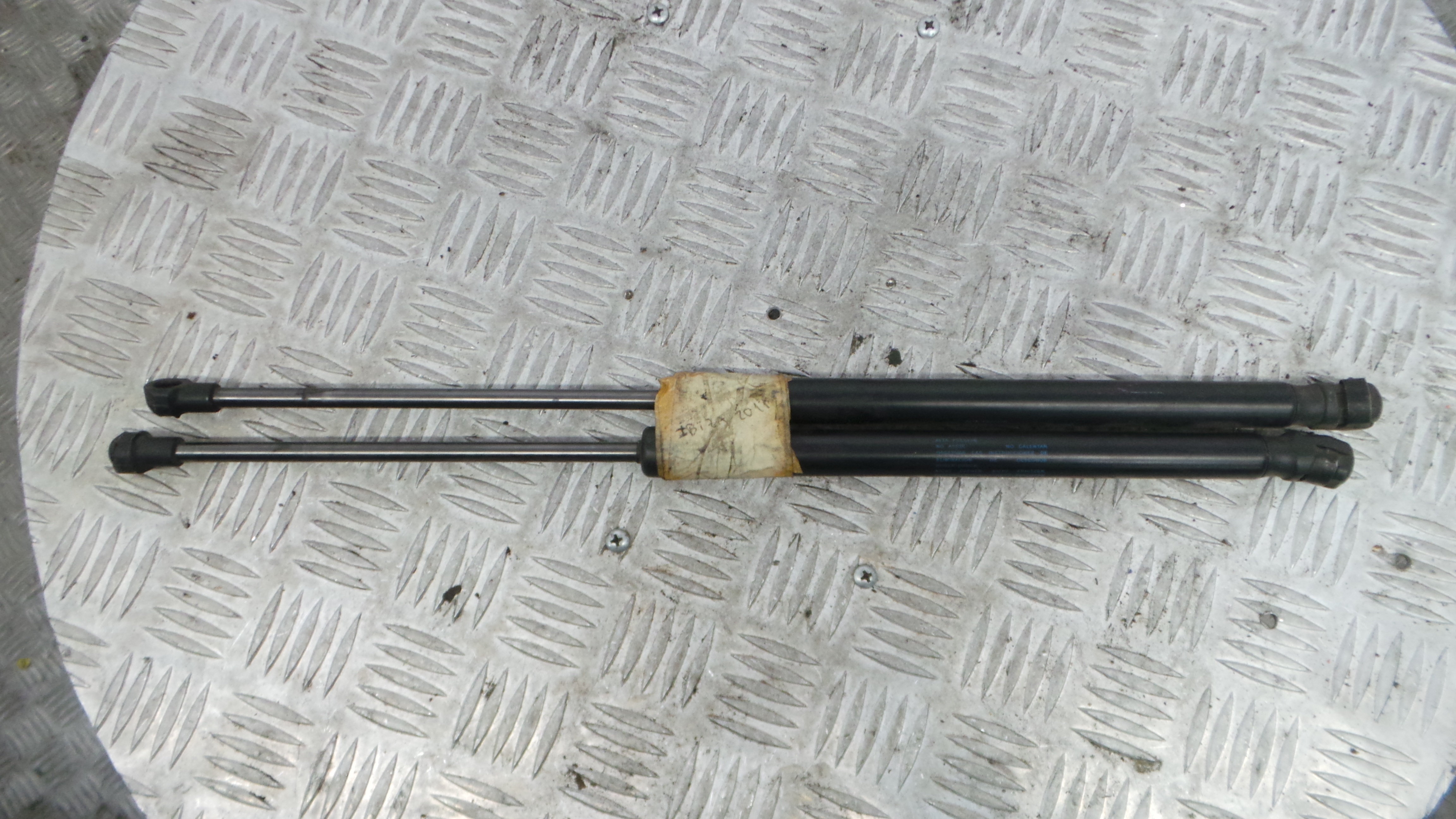 Amortecedor da Mala 6J3827550 - SEAT IBIZA IV (6J5, 6P1), IBIZA Mk IV (6J5, 6P1)-36400959