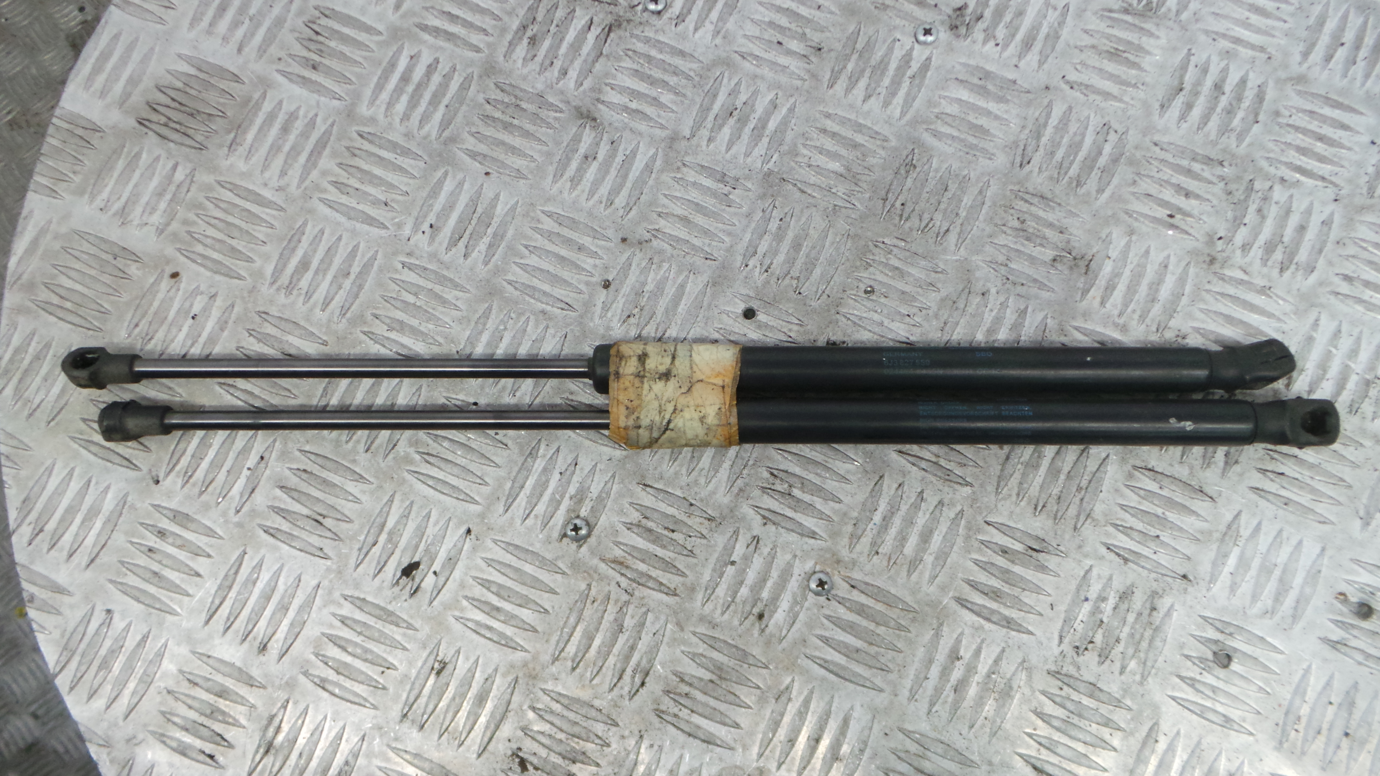 Amortecedor da Mala 6J3827550 - SEAT IBIZA IV (6J5, 6P1), IBIZA Mk IV (6J5, 6P1)-36400959