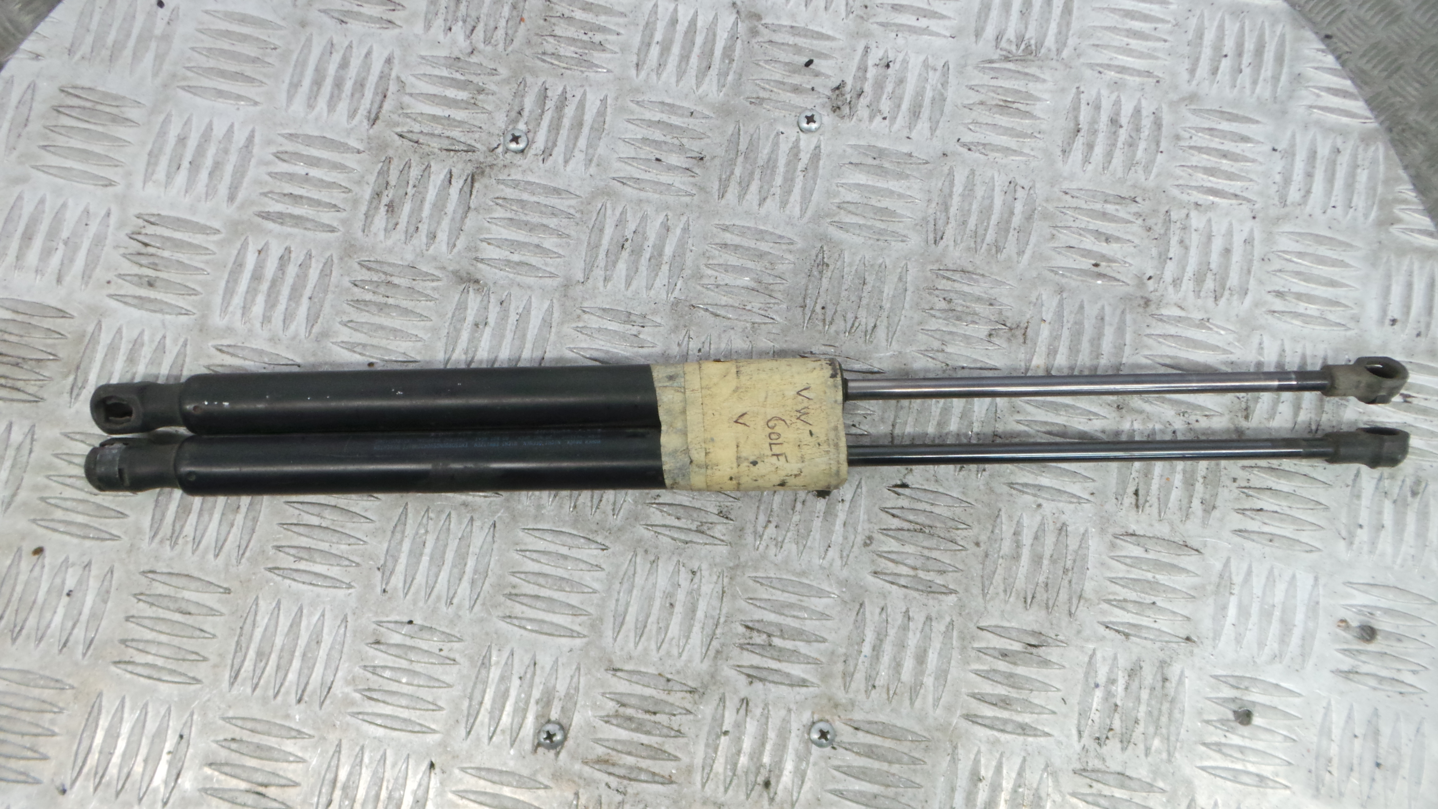 Amortecedor da Mala 1K6827550E - VW GOLF V (1K1)-36400965