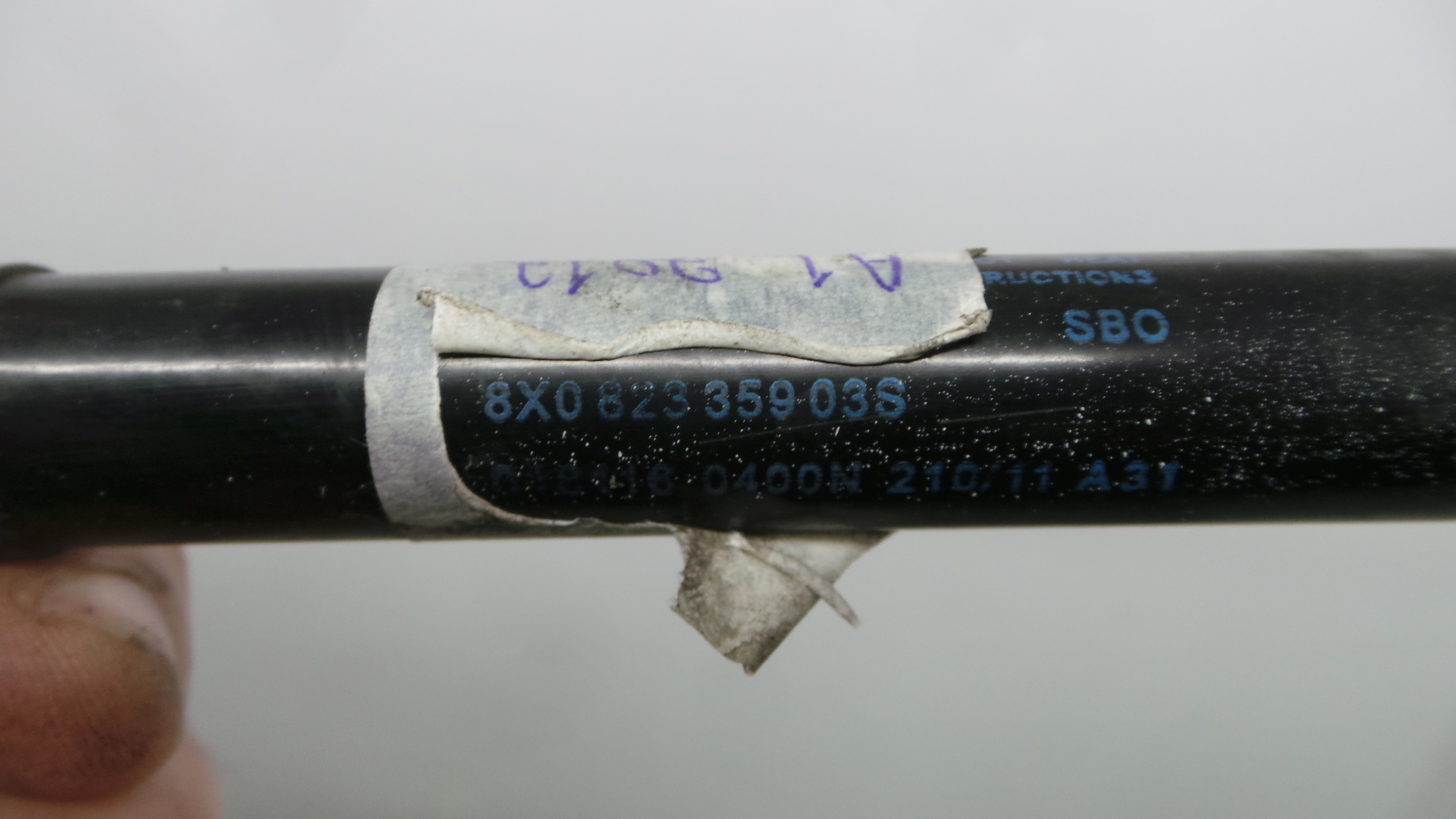 Amortecedor do Capot 8X0823359 - AUDI A1 (8X1, 8XK)-36402520