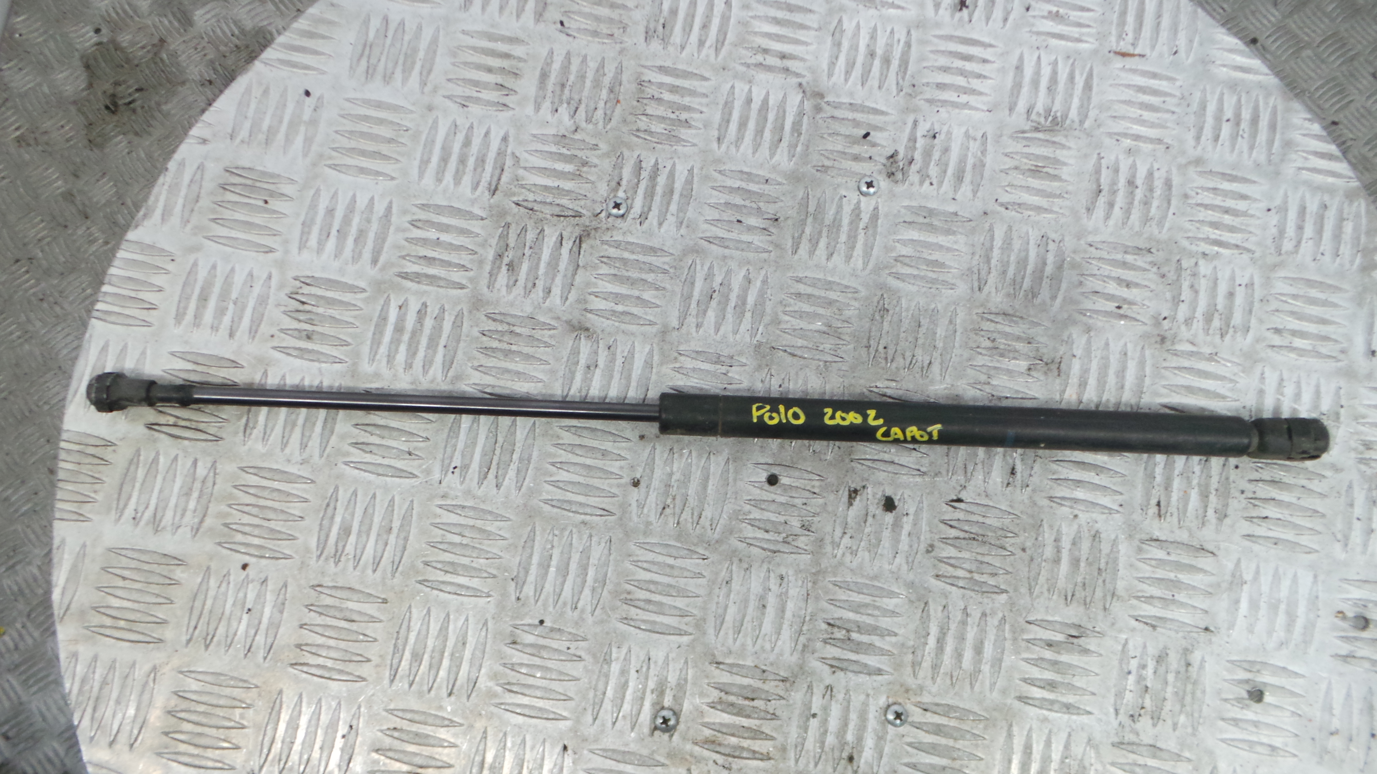 Amortecedor do Capot 8Q0823359A - VW POLO (9N_, 9A_)-36402535