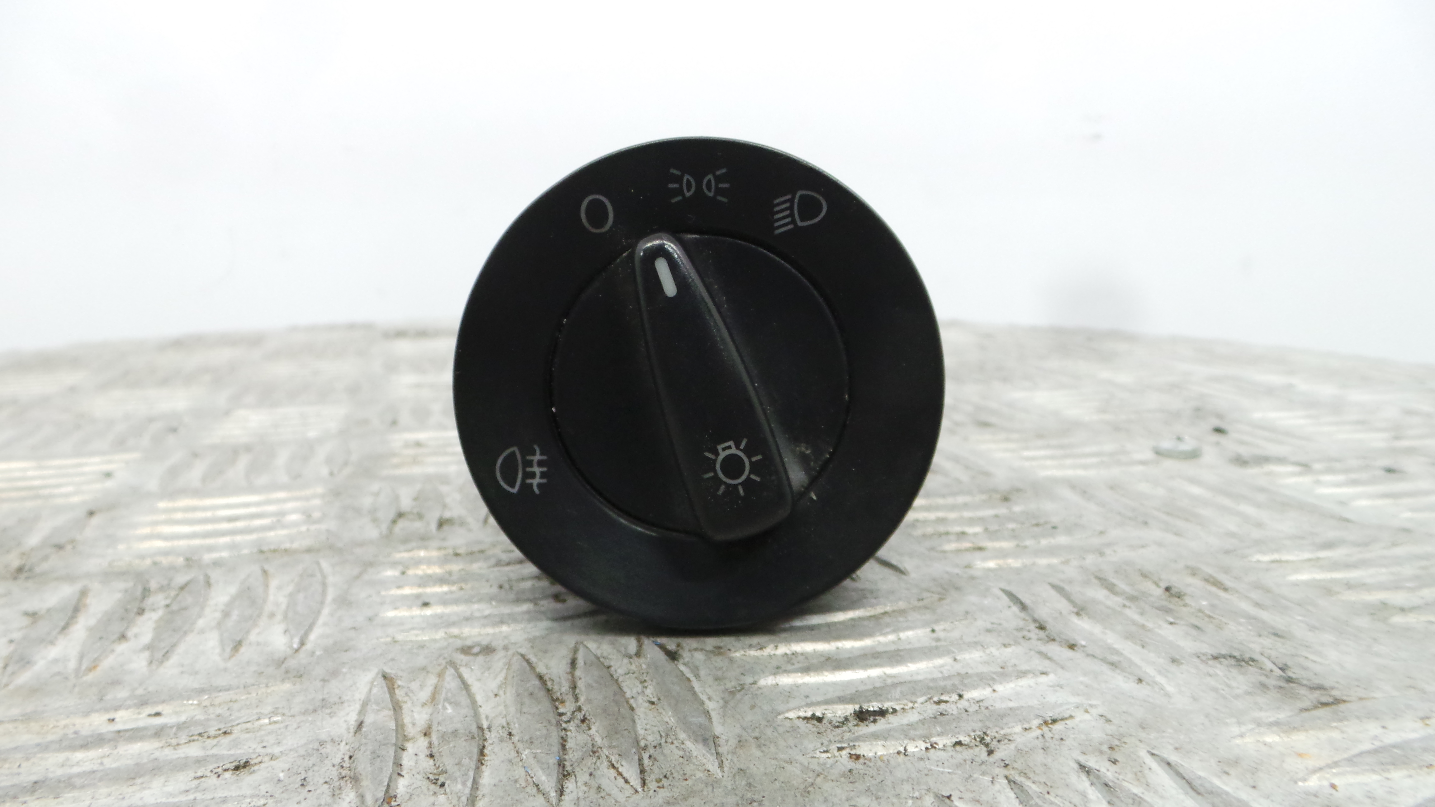 Comando das luzes  1C0941531 - VW GOLF IV (1J1), GOLF Mk IV (1J1)-36403499