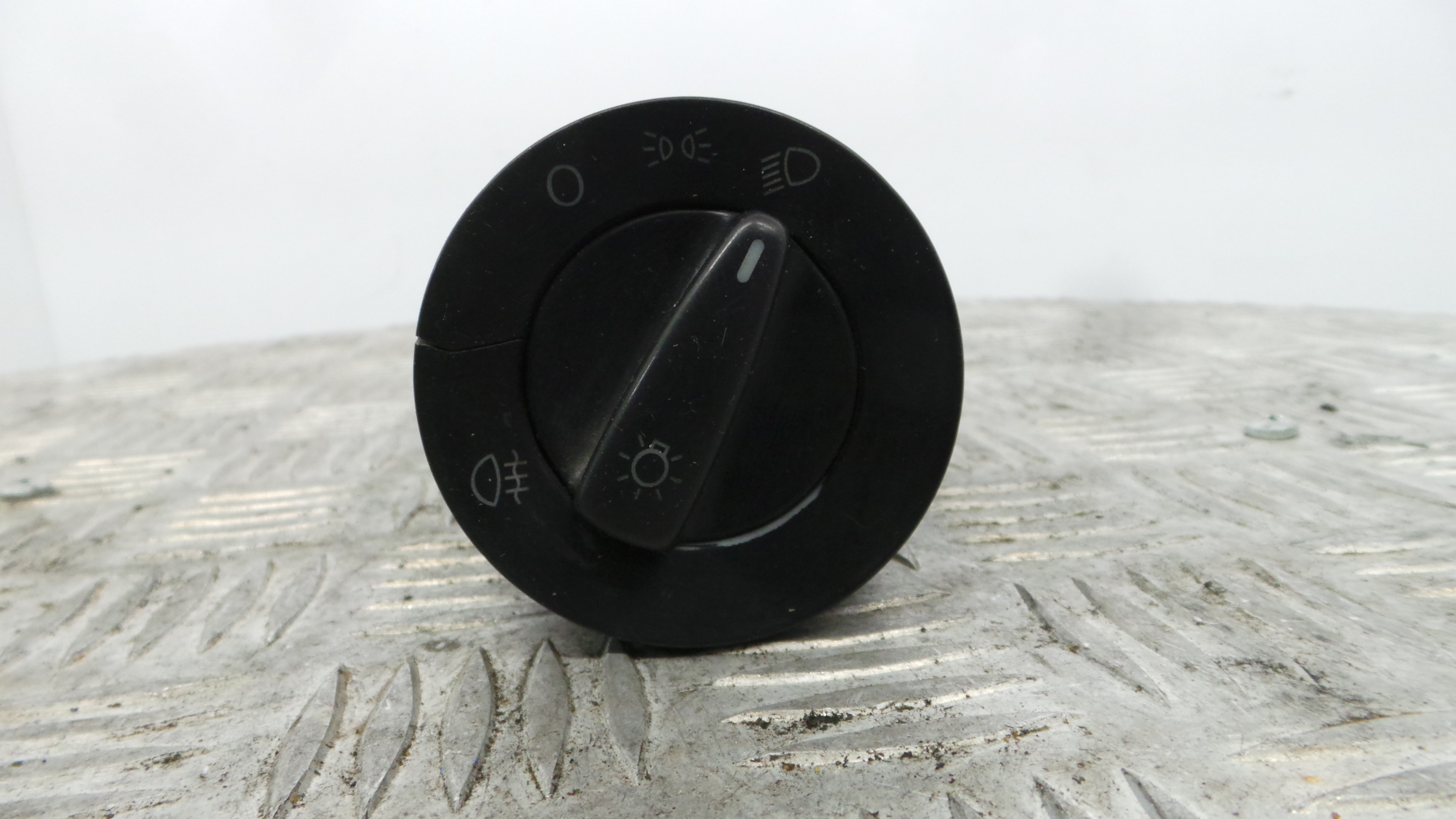 Comando das luzes  1C0941531 - VW GOLF IV (1J1), GOLF Mk IV (1J1)-36403511