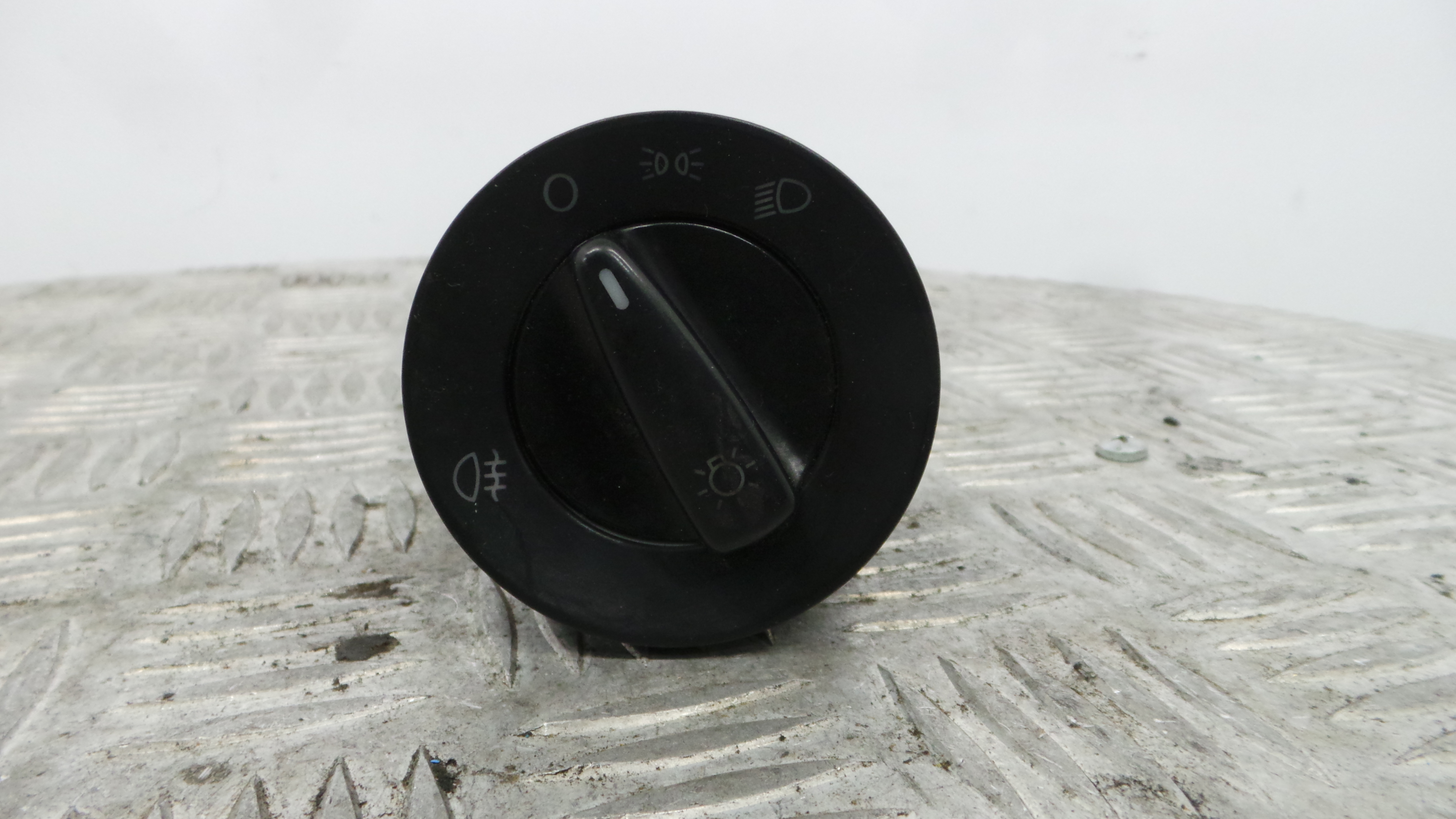 Comando das luzes  1C0941531 - VW GOLF IV (1J1), GOLF Mk IV (1J1)-36403514