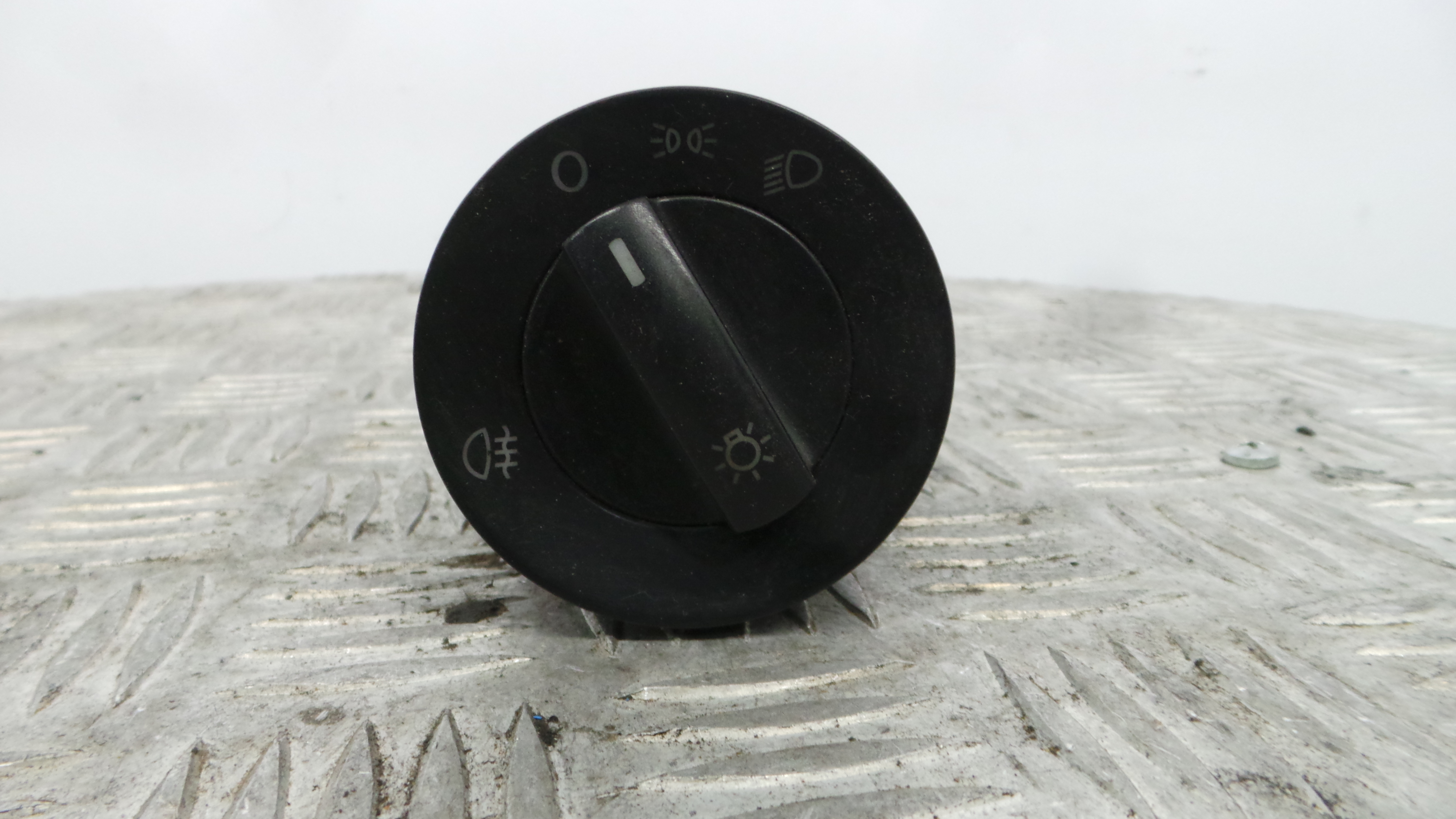 Comando das luzes  6Q0941531B - VW POLO (9N_, 9A_)-36403532