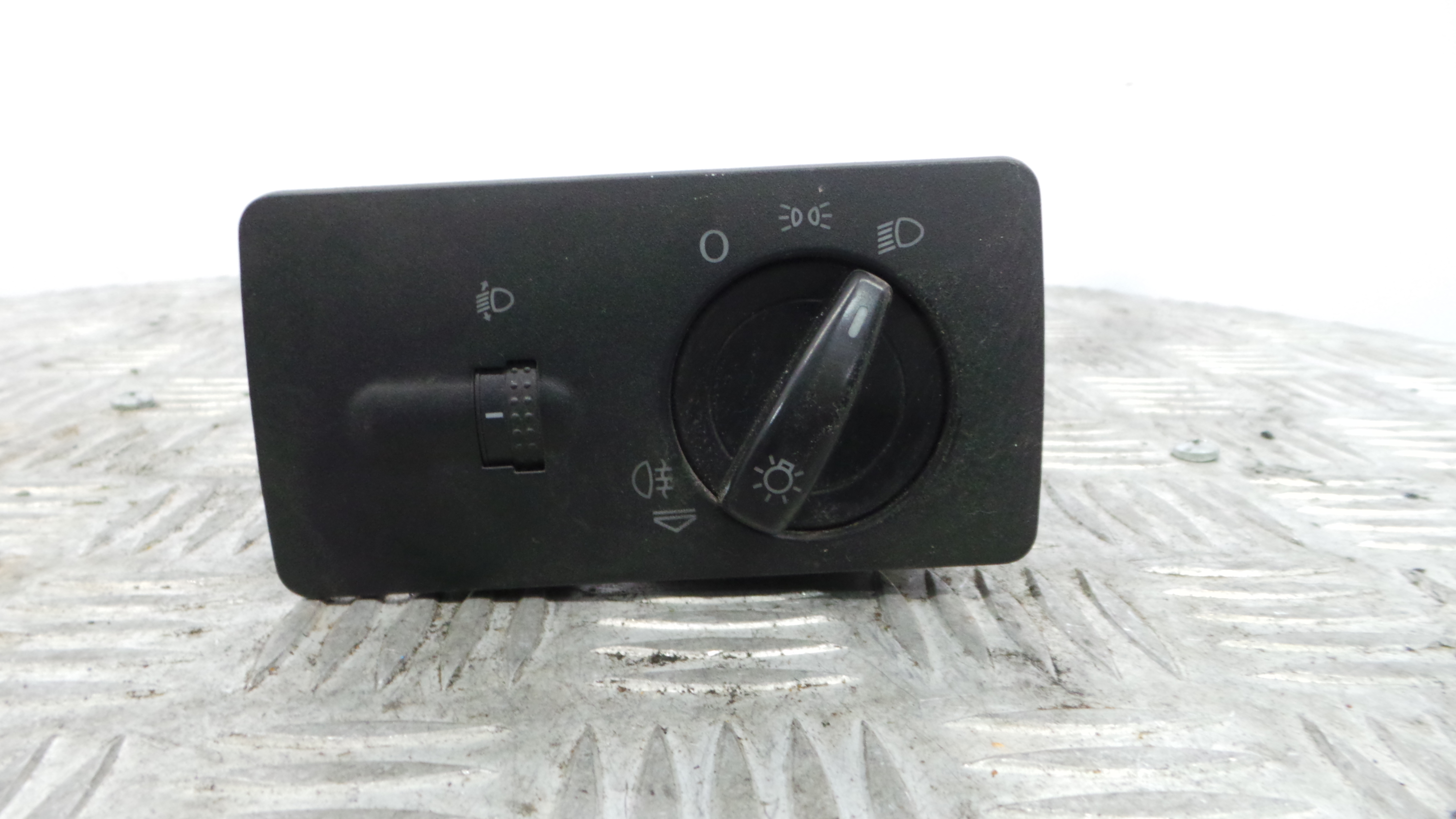 Comando das luzes 6Y1941531K - SKODA FABIA II (542)-36403629 Comando das luzes 6Y1941531K - SKODA FABIA II (542)-36403629