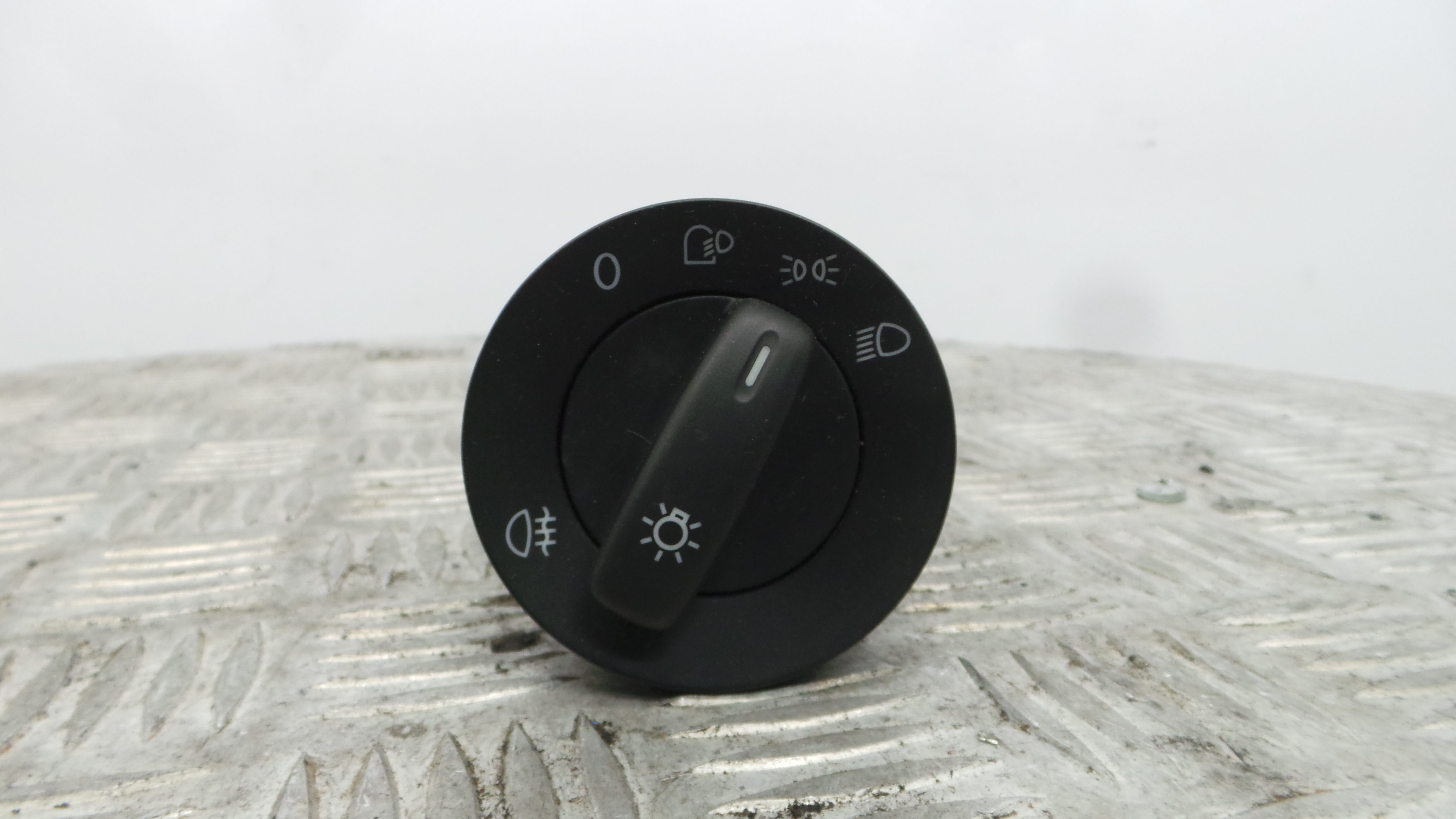 Comando das luzes 1K0941431M - VW GOLF V (1K1)-36403650 Comando das luzes 1K0941431M - VW GOLF V (1K1)-36403650