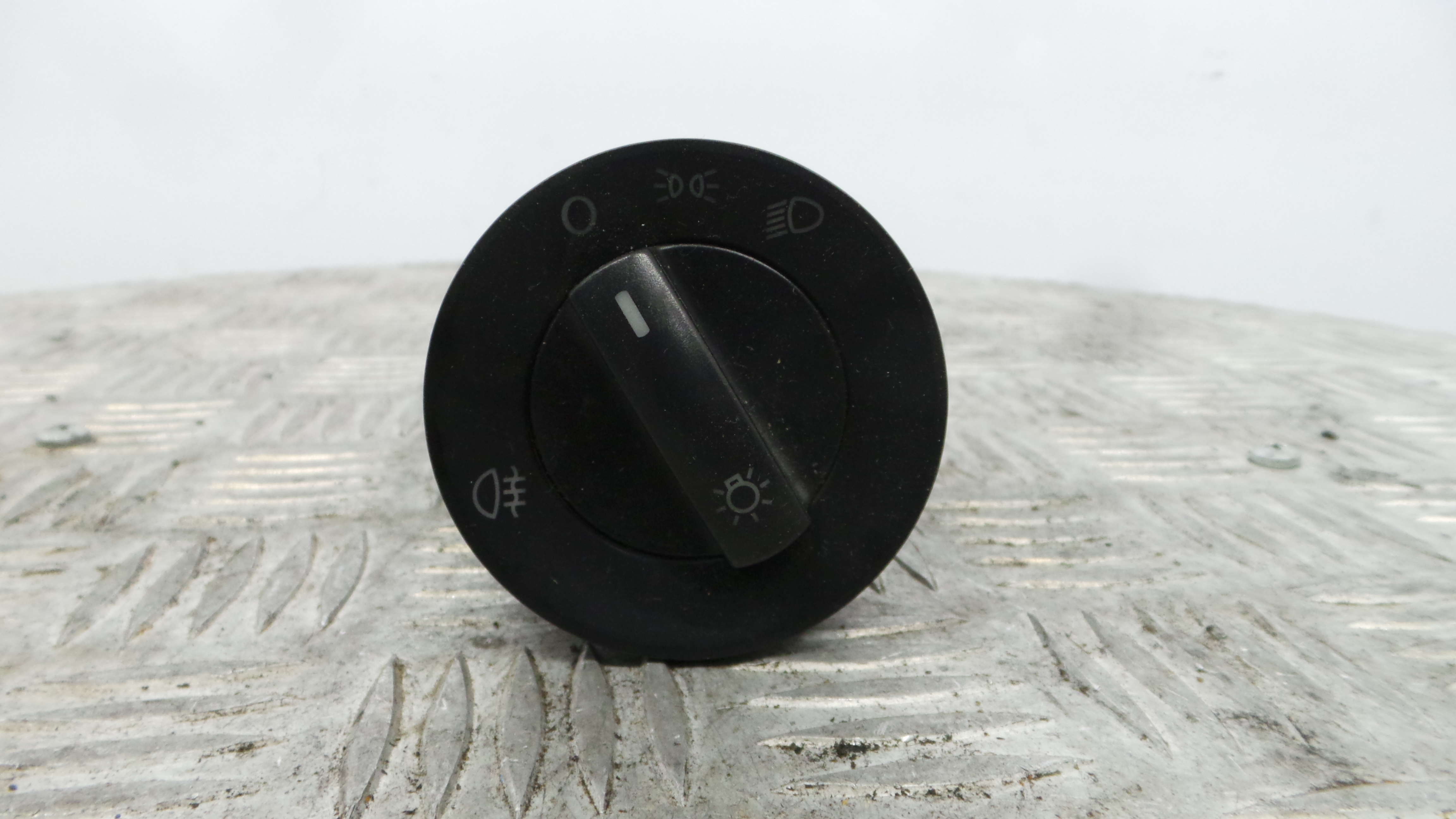 Comando das luzes 6Q0941531B - VW POLO (9N_, 9A_)-36403713 Comando das luzes 6Q0941531B - VW POLO (9N_, 9A_)-36403713