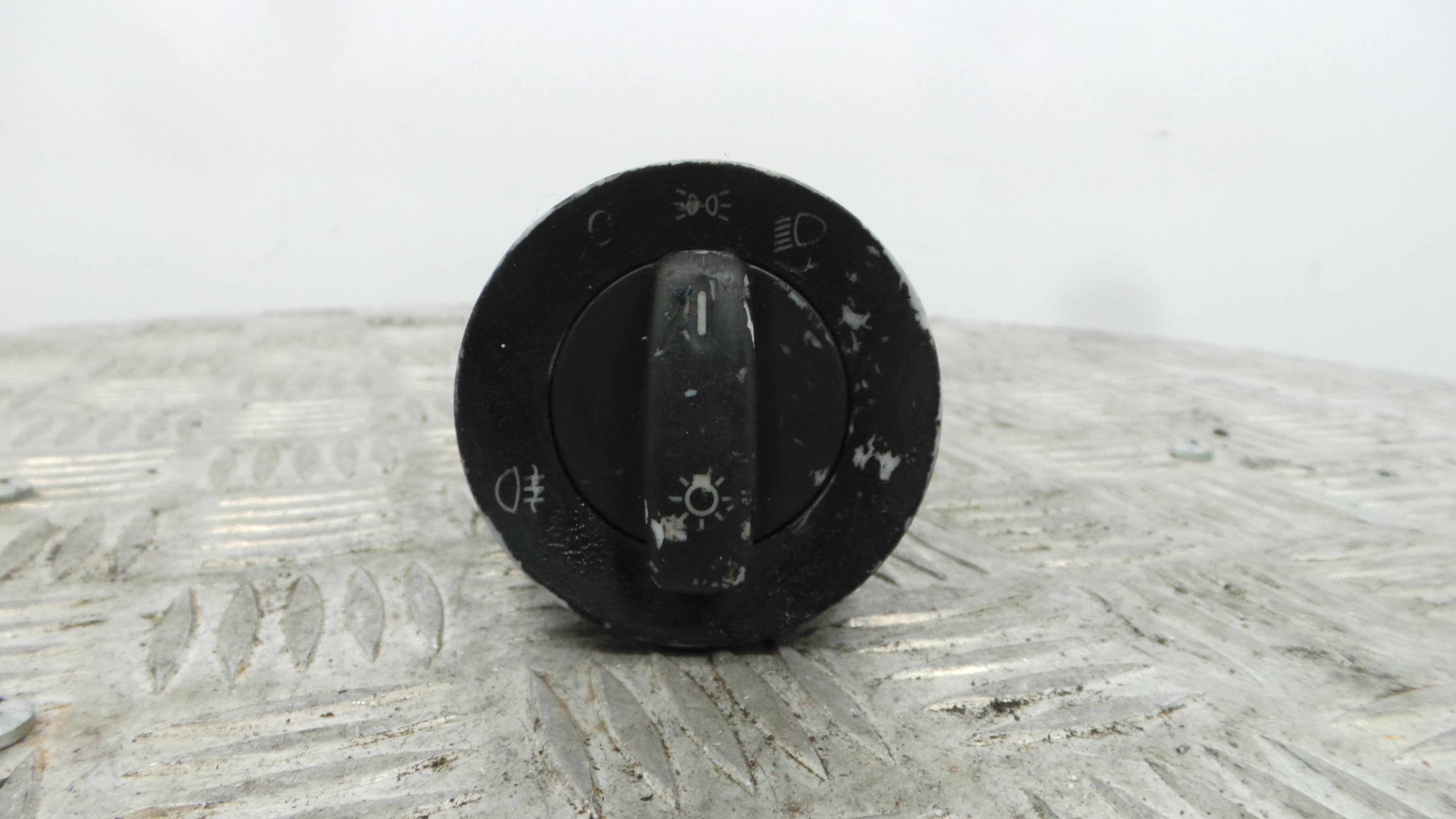 Comando das luzes 1K0941431B - VW GOLF V (1K1)-36403719 Comando das luzes 1K0941431B - VW GOLF V (1K1)-36403719